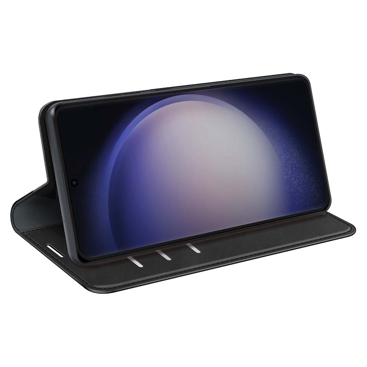 Coque de téléphone noire avec un téléphone à l'intérieur. Le téléphone est incliné, l'étui est noir.