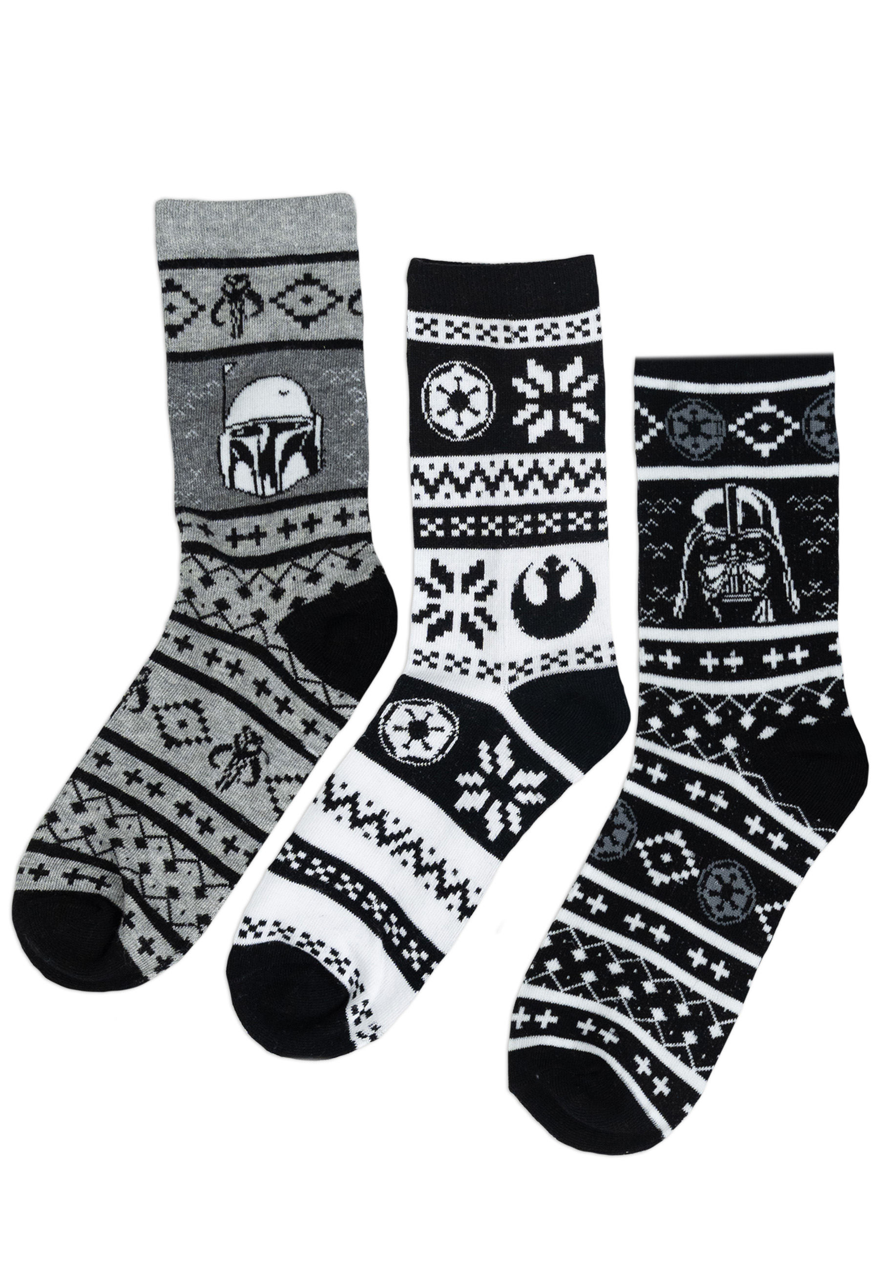Drei Star Wars Socken mit Boba Fett, Sternzerstörer und Darth Vader Designs.