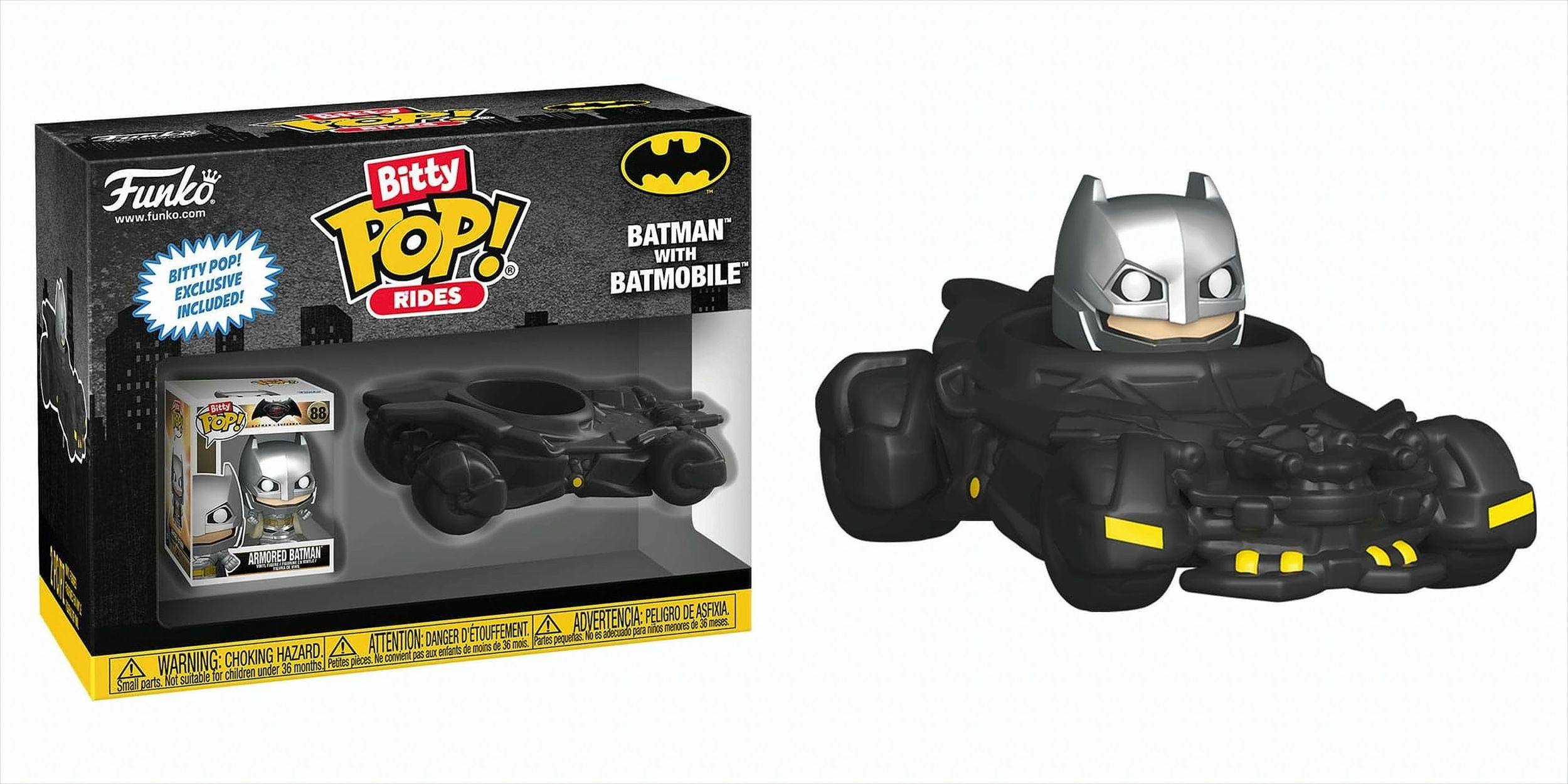 Un Funko Pop di Batman con Batmobile in una scatola. La Batmobile è nera e ha dettagli gialli.