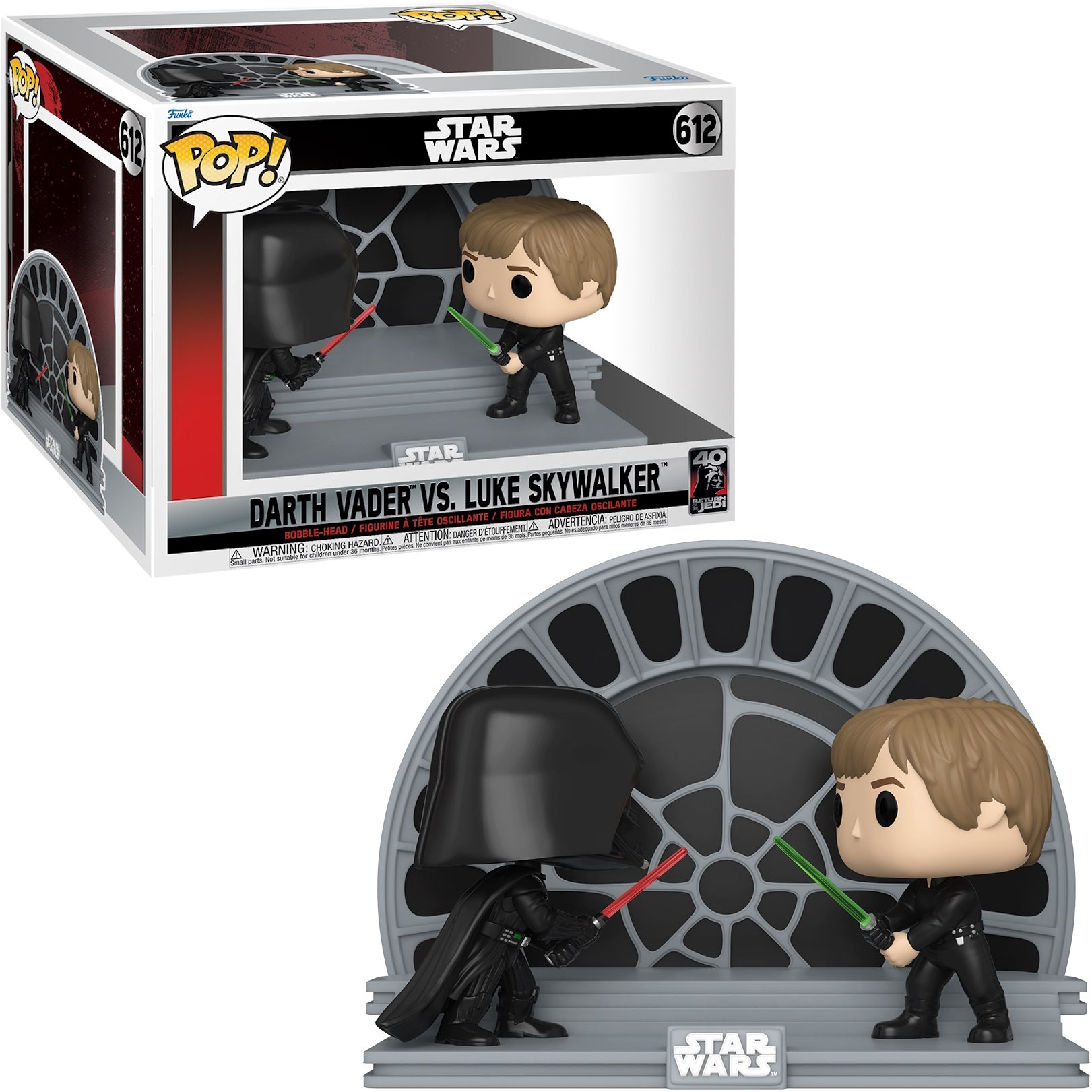 Figuras Funko Pop de Darth Vader vs. Luke Skywalker. La escena es un escenario de Star Wars. Figuras con sables láser.