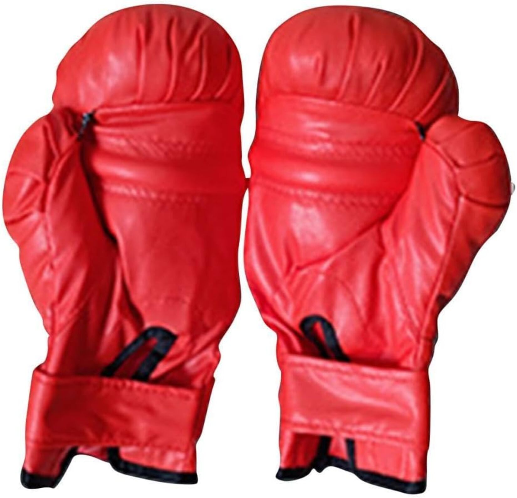 Par de guantes de boxeo rojos. Los guantes son de cuero. Primer plano de los guantes.