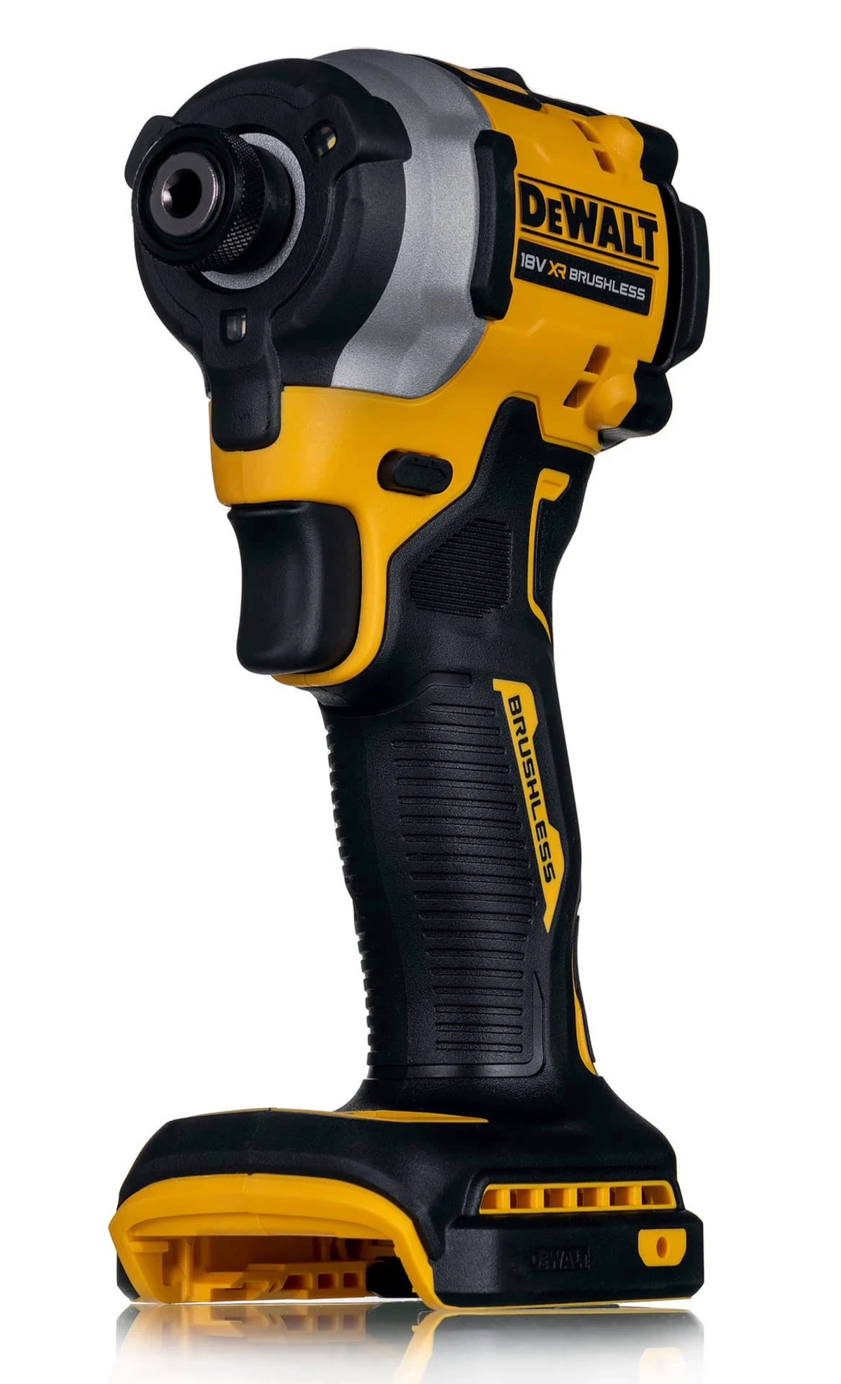 Ein gelb-schwarzer DeWalt-Schlagschrauber. Er hat einen schwarzen Griff und silberne Details. Der Markenname ist sichtbar.