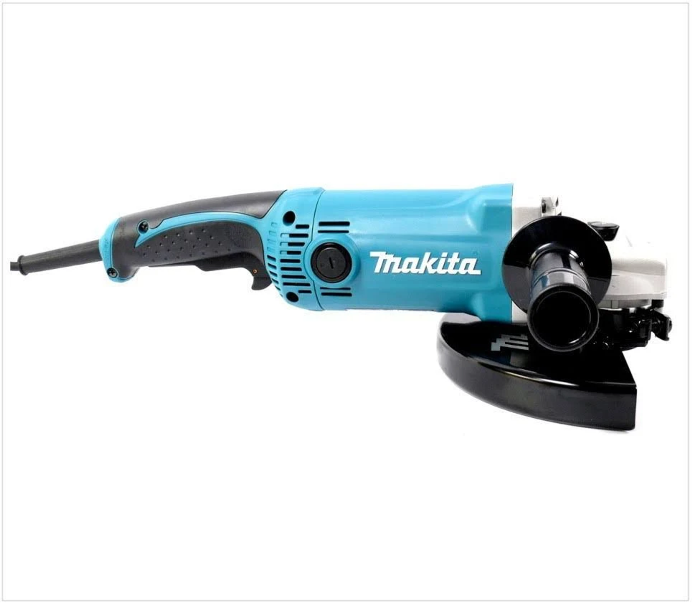 Una amoladora angular Makita azul con un protector negro. La amoladora está sobre un fondo blanco.