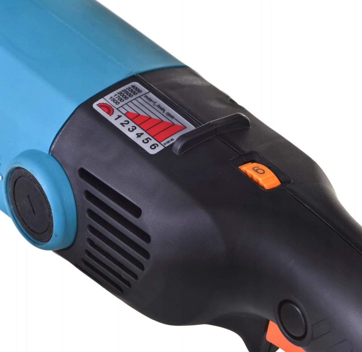 Primer plano de una herramienta eléctrica con cuerpo negro y verde azulado, mostrando controles de velocidad e interruptor naranja.