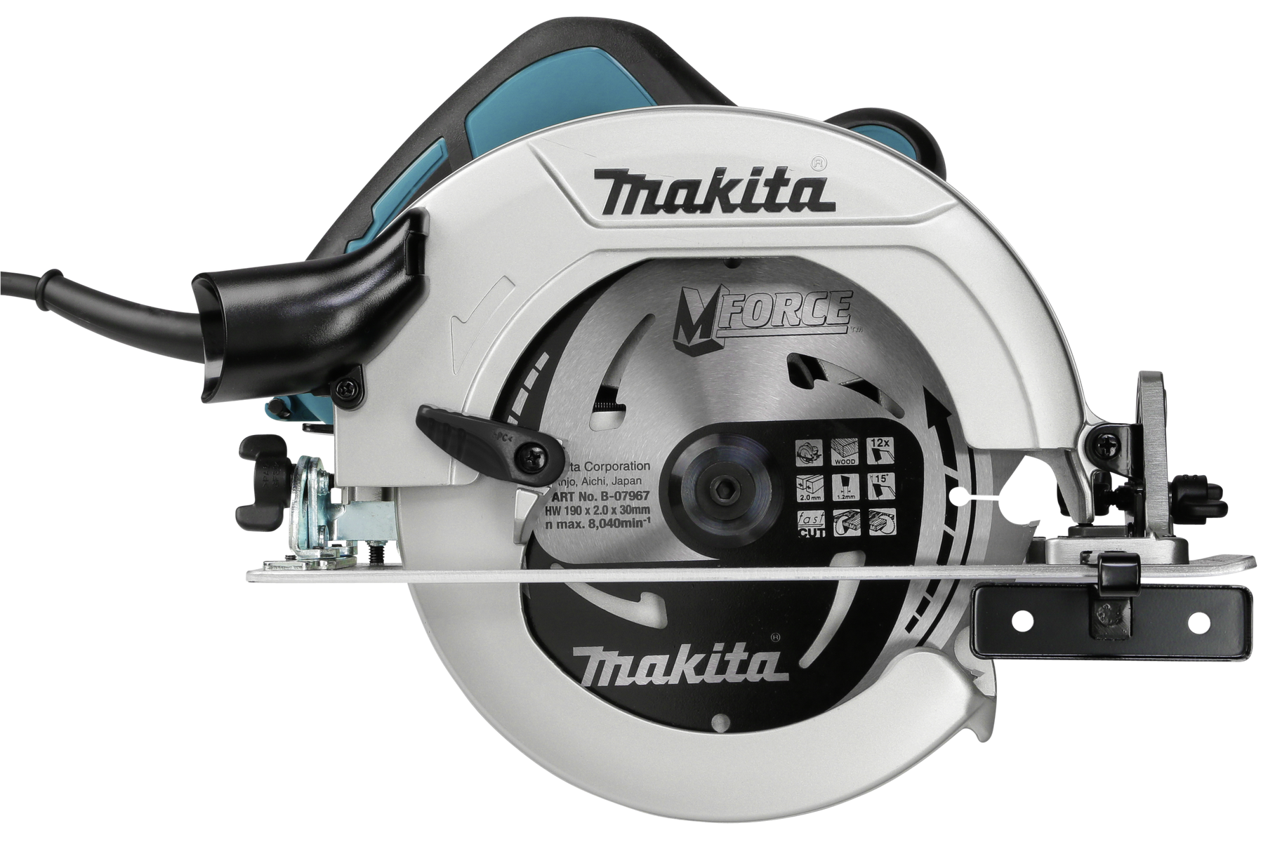 Zbliżenie piły tarczowej Makita. Piła jest srebrna i czarna, z dużym ostrzem.