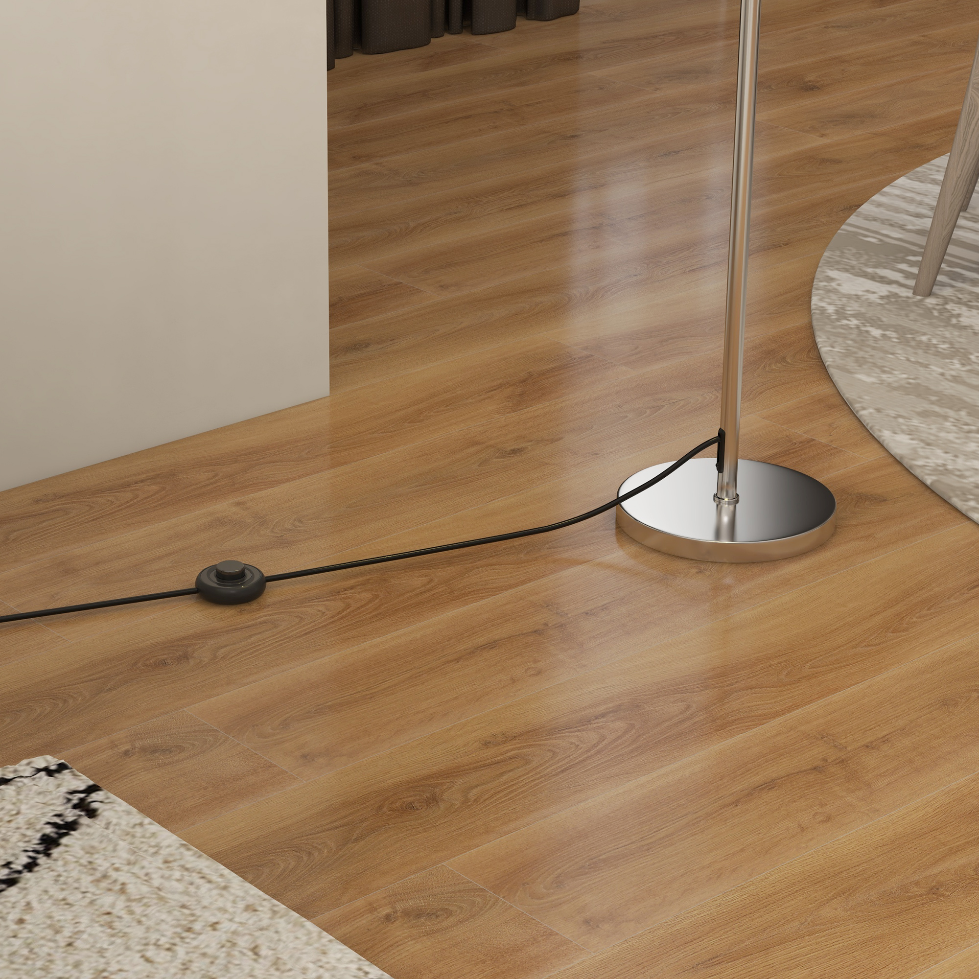 Pavimento in legno con base lampada e interruttore a pedale. Tappeto a sinistra.