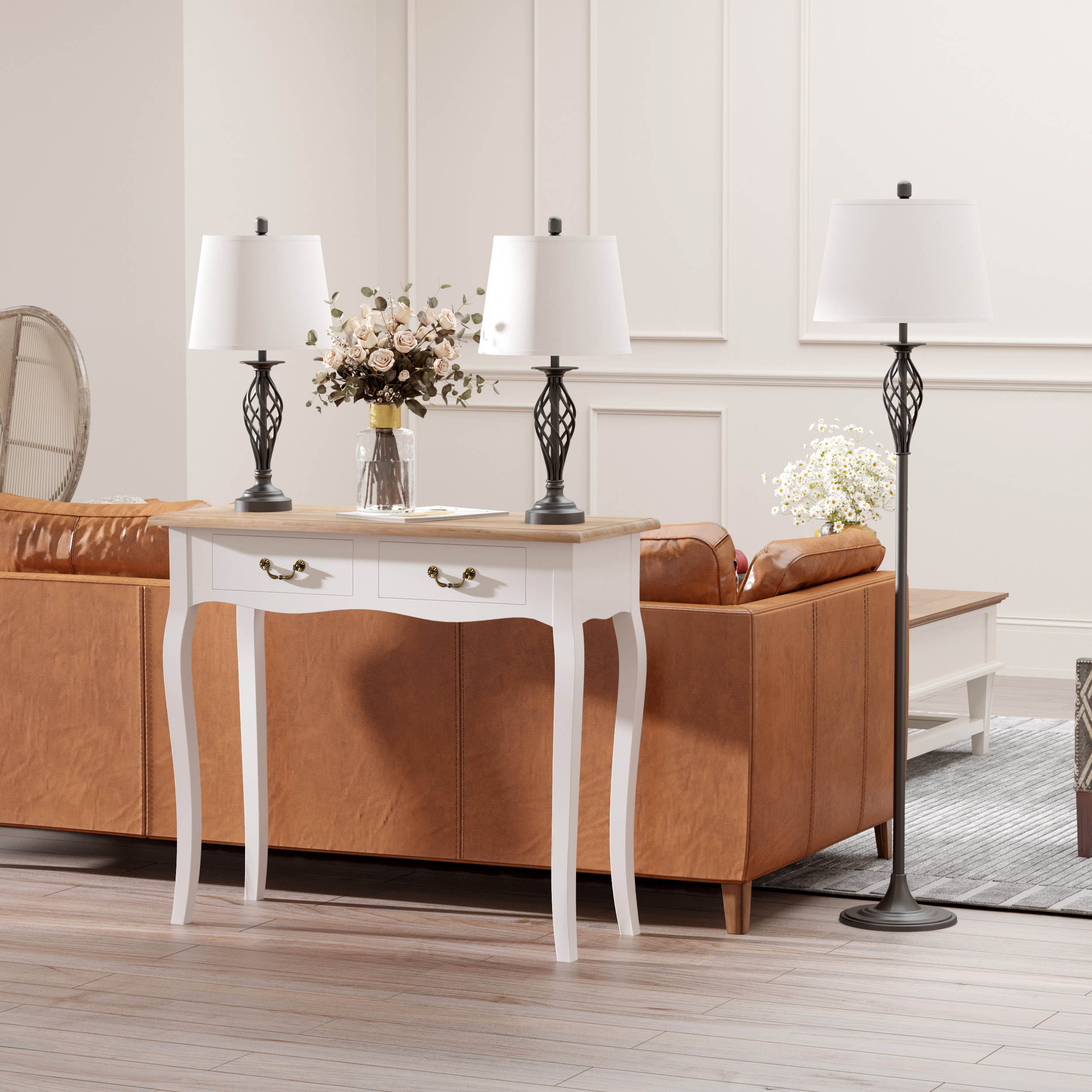 Soggiorno con lampade, divano, tavolo e fiori. La scena è luminosa e ben illuminata con una palette neutra.