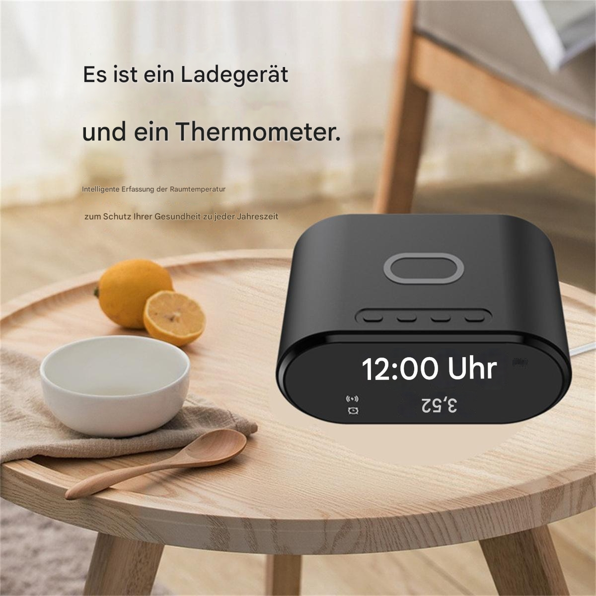 Eine schwarze Ladeuhr mit der Anzeige 12:00 Uhr und einer Temperatur von 25 °C. Enthält eine Zitrone und eine Schüssel.