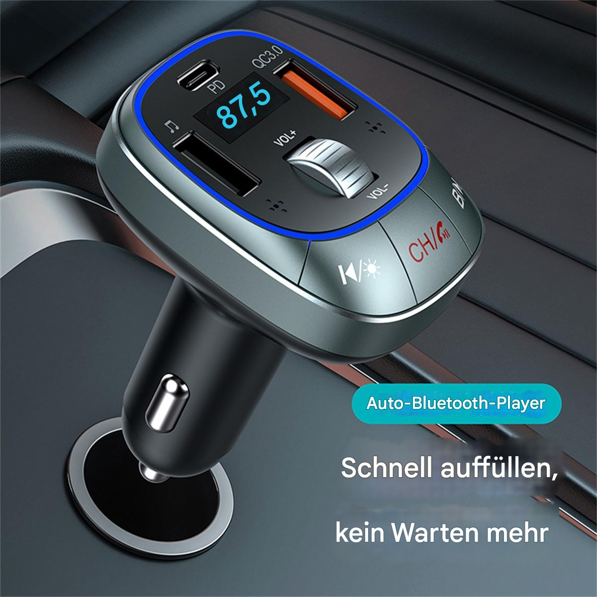 Auto-Bluetooth-Player, silber und schwarz, zeigt 87,5. Blaues Licht oben, USB-Anschlüsse an den Seiten.