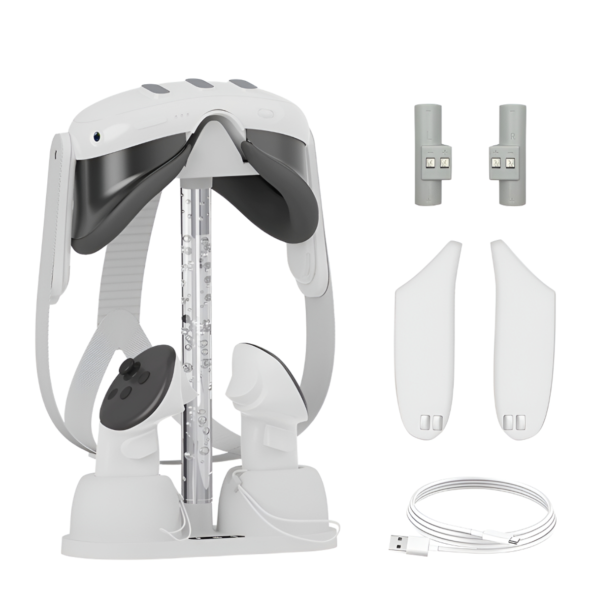 Ein VR-Headset, Controller und Zubehör auf einem weißen Ständer. Weißes und graues Farbschema.