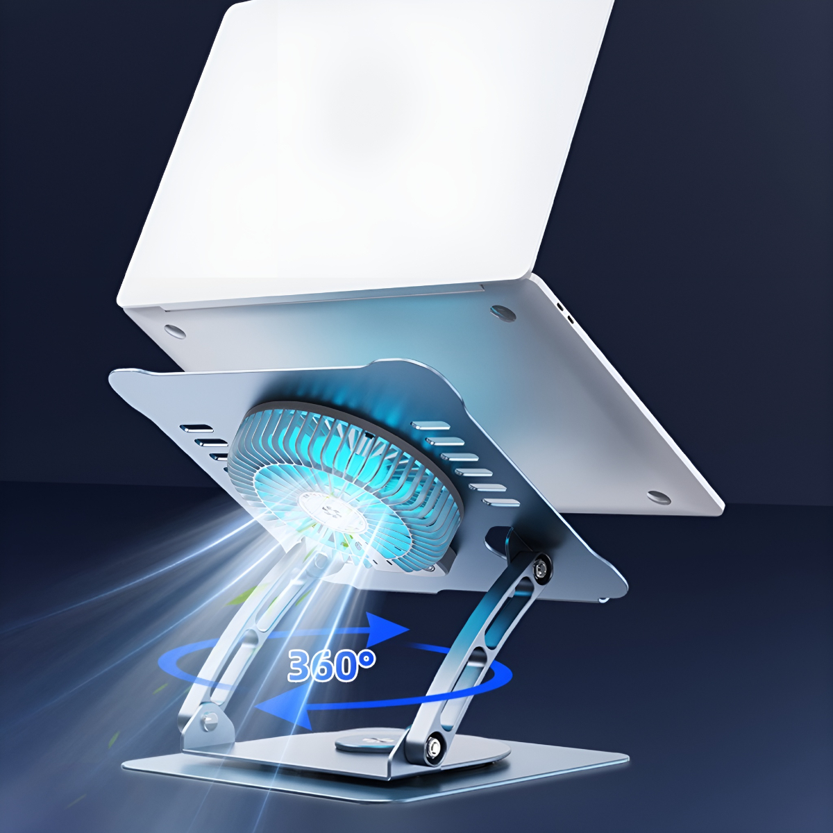 Laptop auf einem silbernen Ständer mit Lüfter.