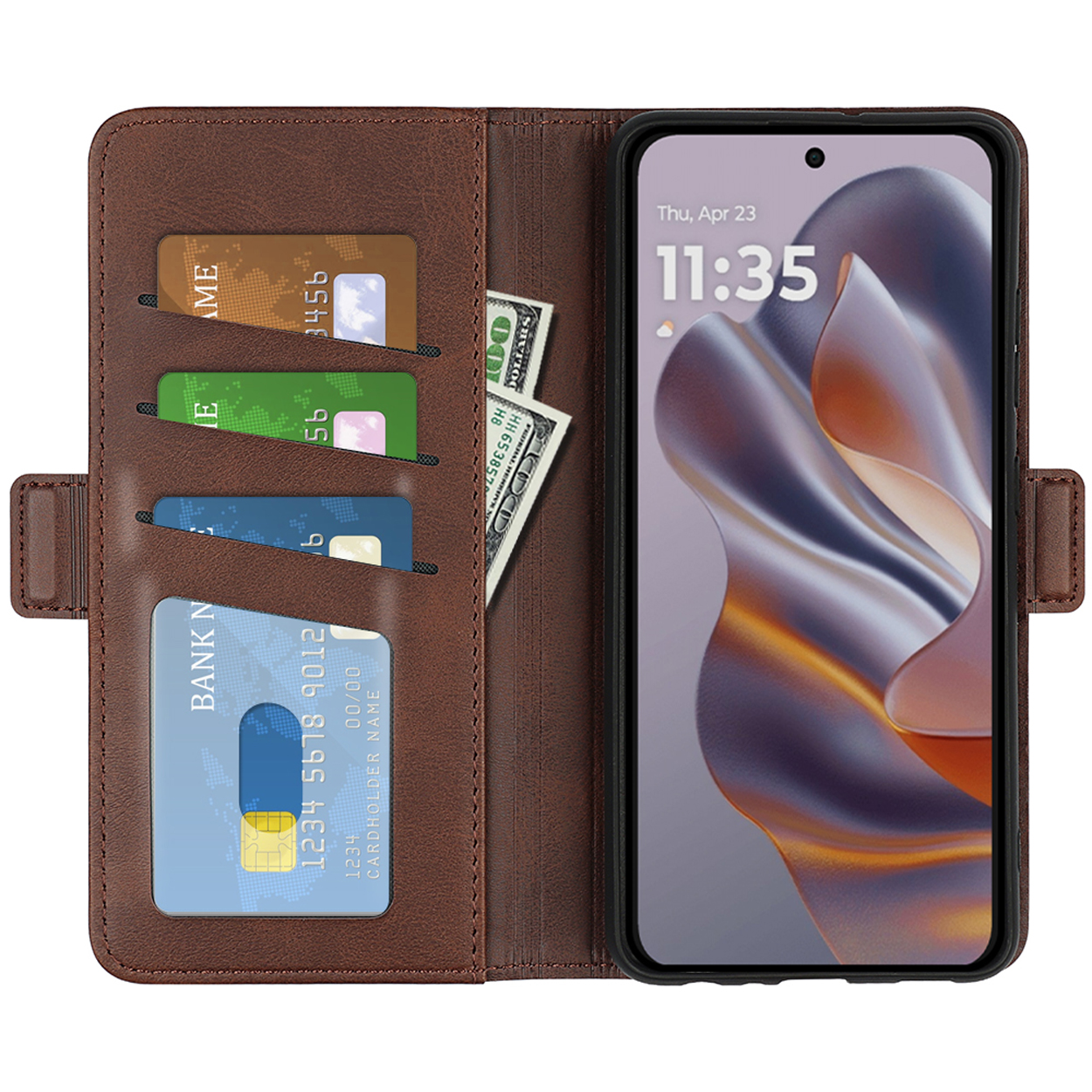 Open bruine telefoonhoes met een telefoon, kaarten en geld. De telefoon toont de tijd.