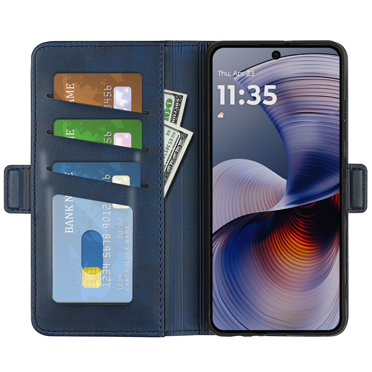 Blauwe telefoonhoes open met kaarten, geld en een telefoon die de tijd weergeeft.