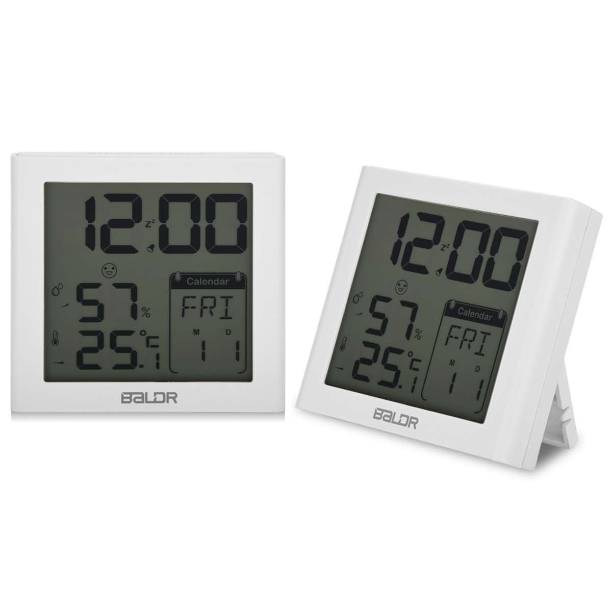 Zwei weiße Digitaluhren. Sie zeigen Zeit, Datum und Temperatur. Der Hintergrund ist weiß.