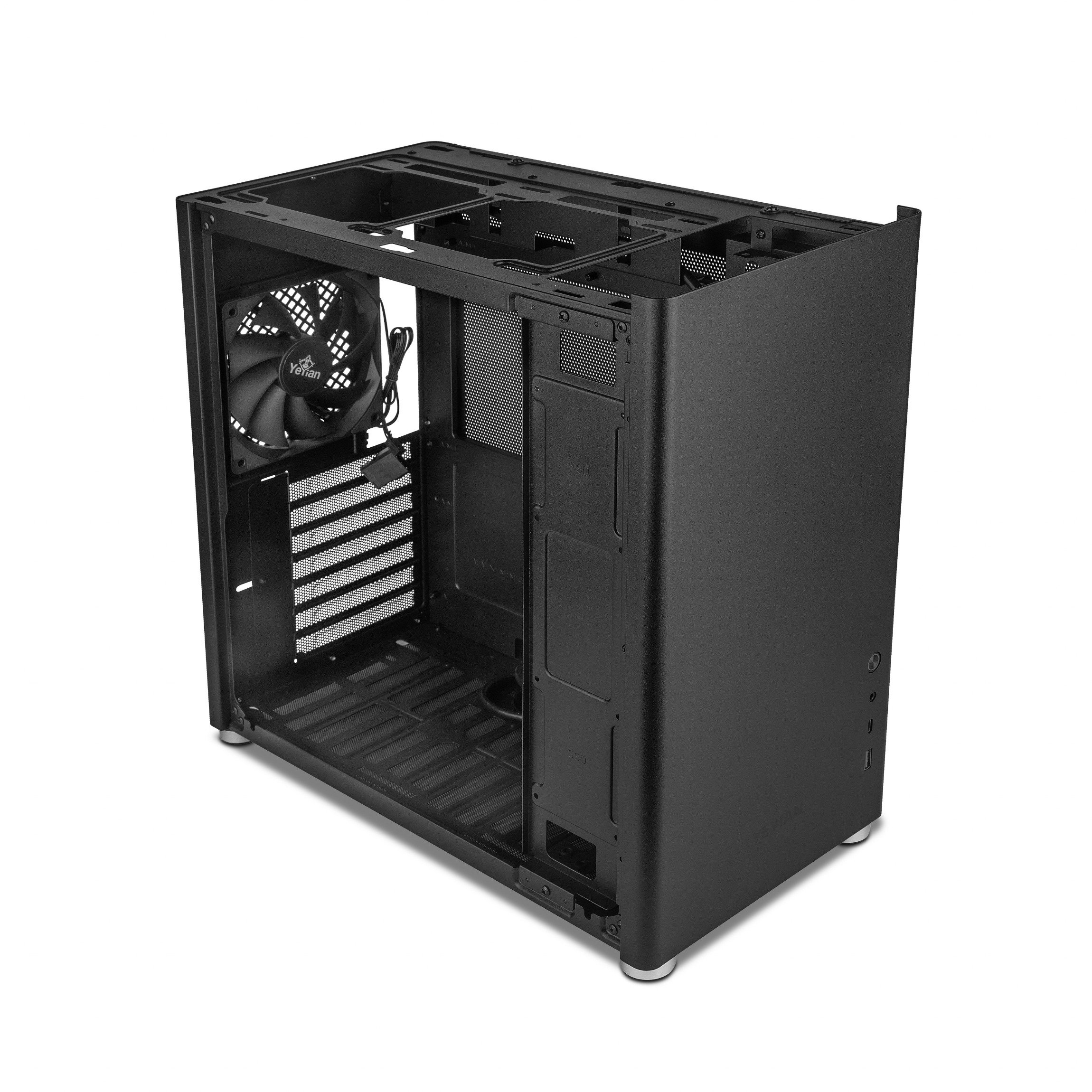 Un case per computer nero aperto con una ventola, su sfondo bianco.
