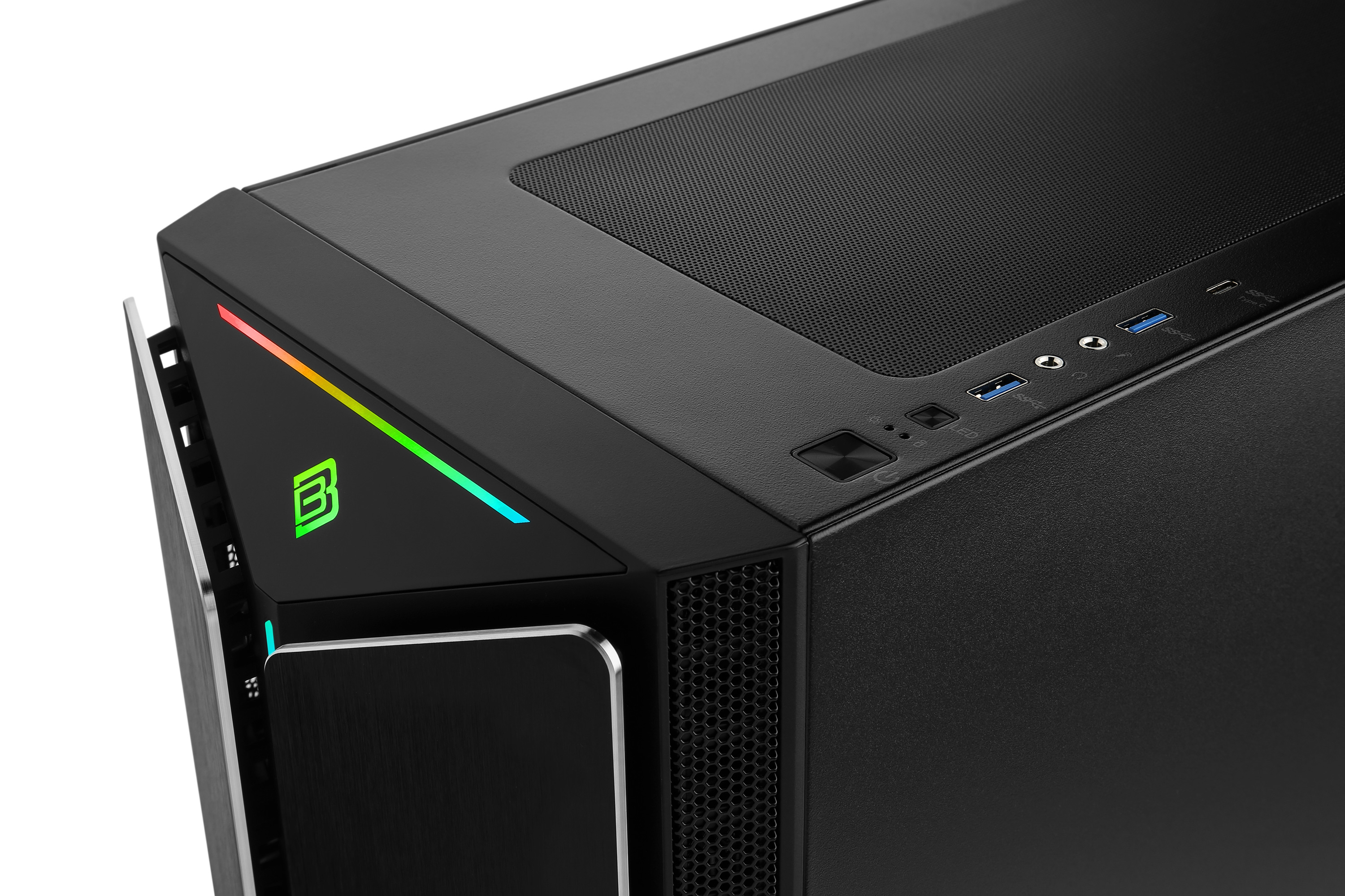 Schwarzes Computergehäuse mit bunten Lichtern. Es hat USB-Anschlüsse und einen Ein- / Ausschalter.