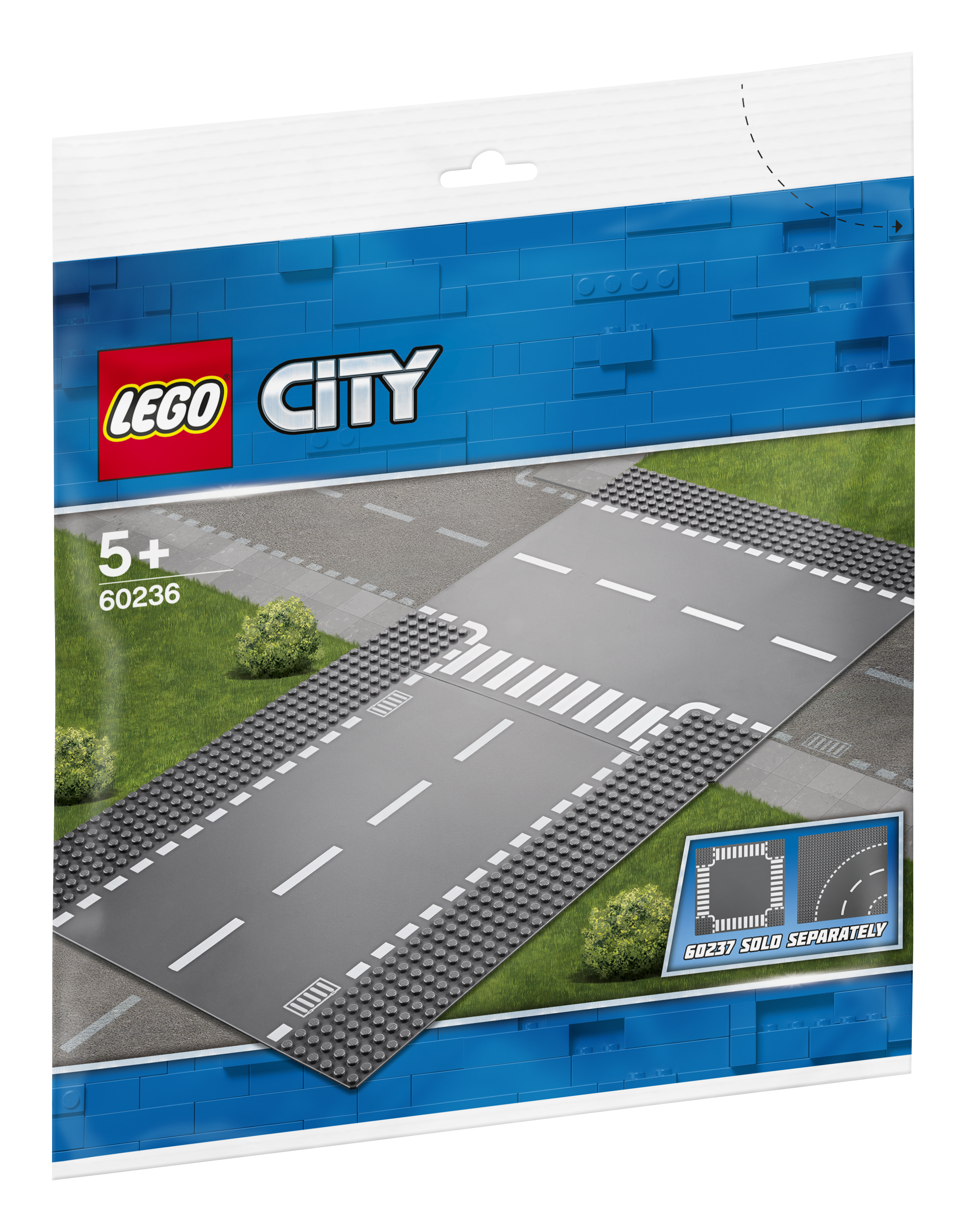 Una base stradale LEGO City in un sacchetto di plastica. Include due strade, un attraversamento pedonale ed erba.