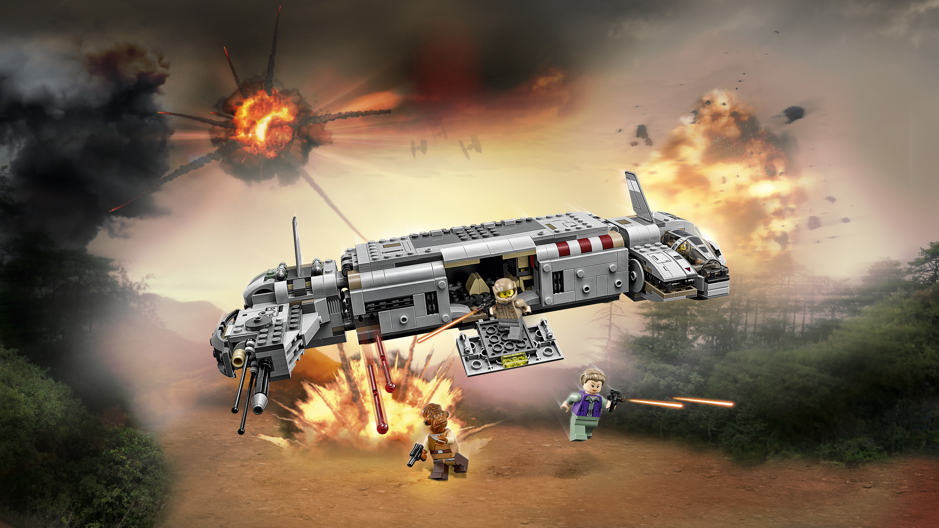 Scena Lego Star Wars. Statek jest atakowany. Postacie strzelają z blasterów, z eksplozjami w tle.