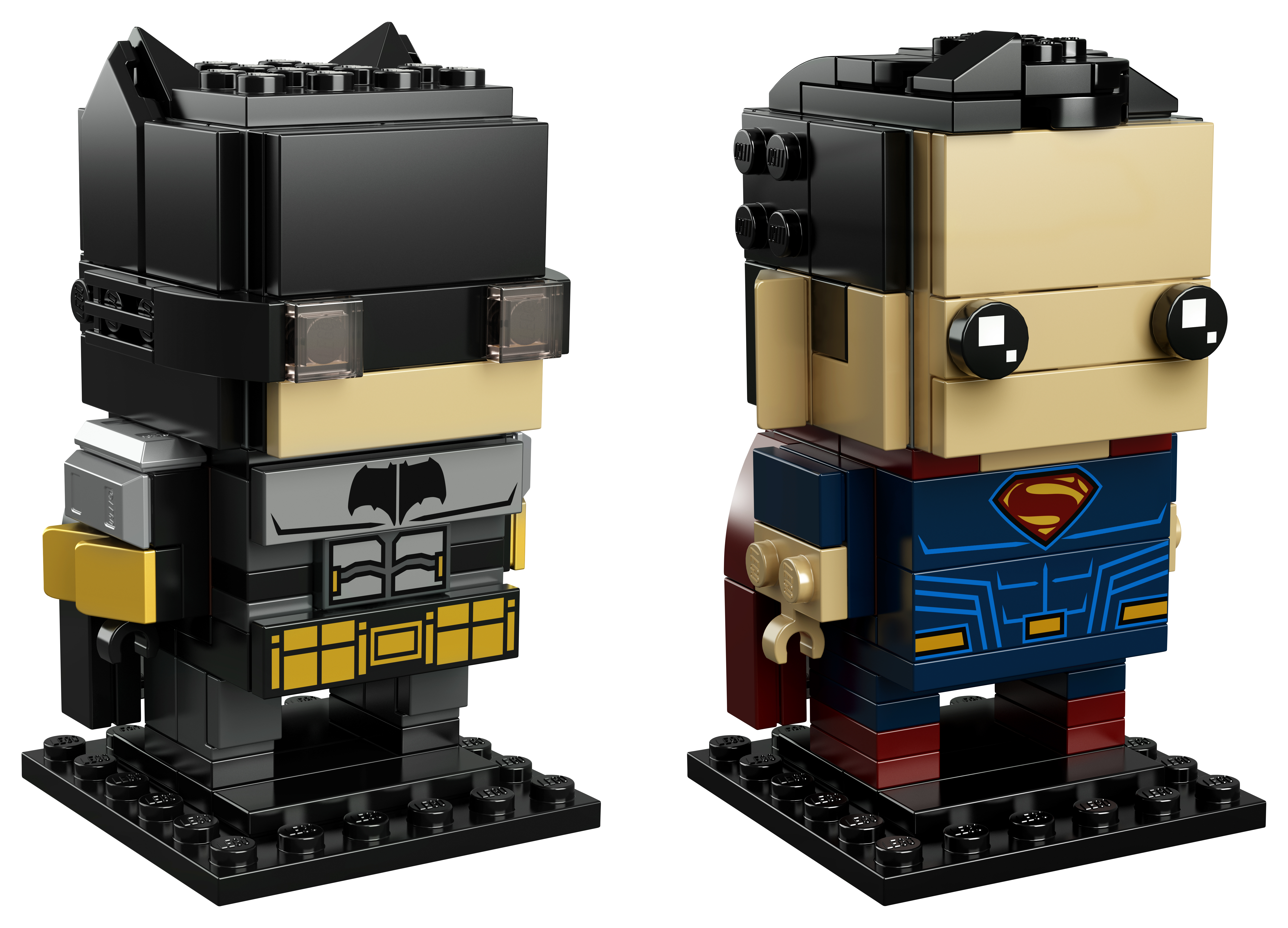 LEGO Batman en Superman Brickheadz figuren. Witte achtergrond.