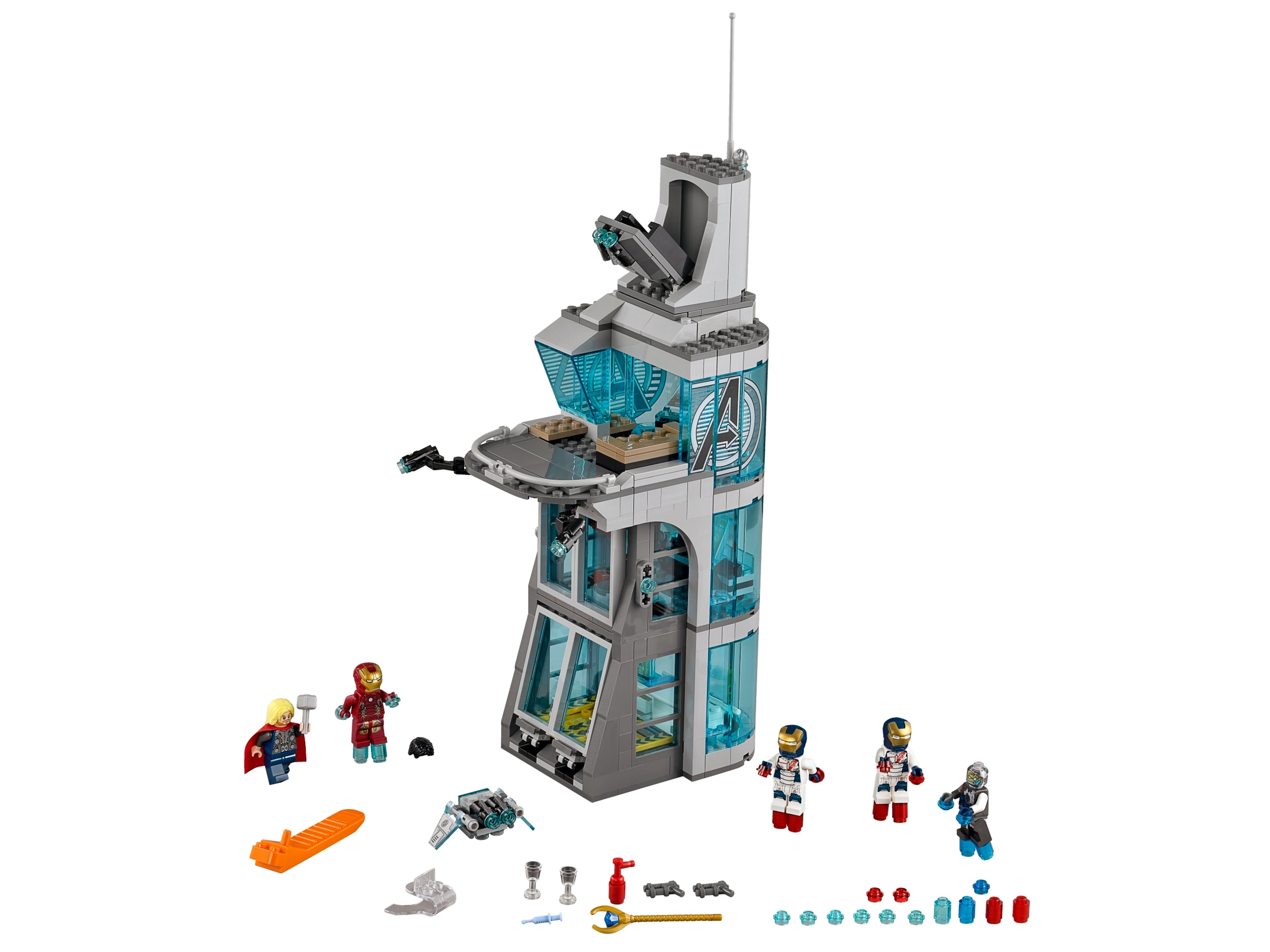 Lego Avengers toren set met meerdere figuren, een hoog gebouw en diverse accessoires.