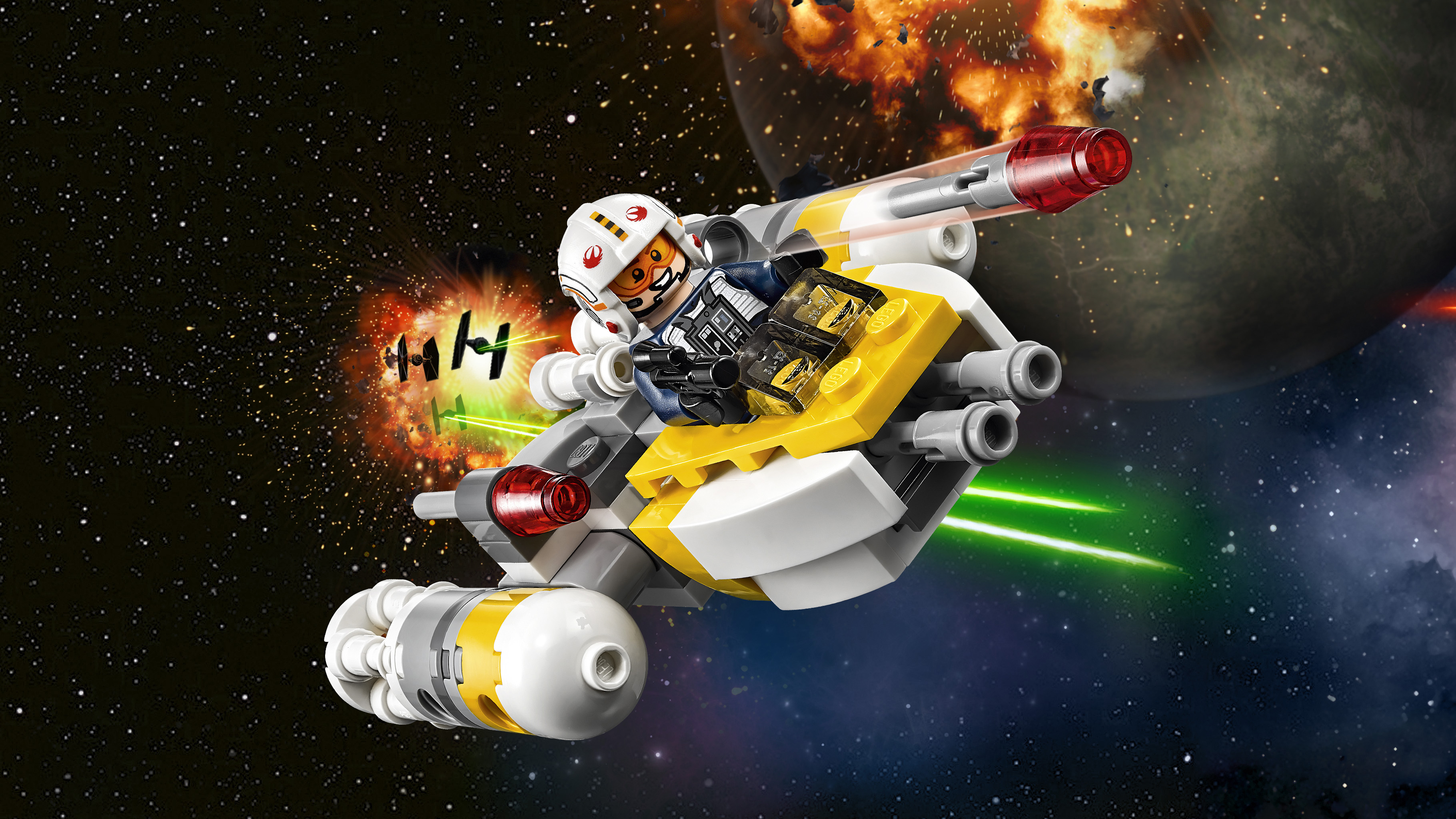 Astronave Lego Star Wars nello spazio, con un pilota e caccia TIE sullo sfondo.