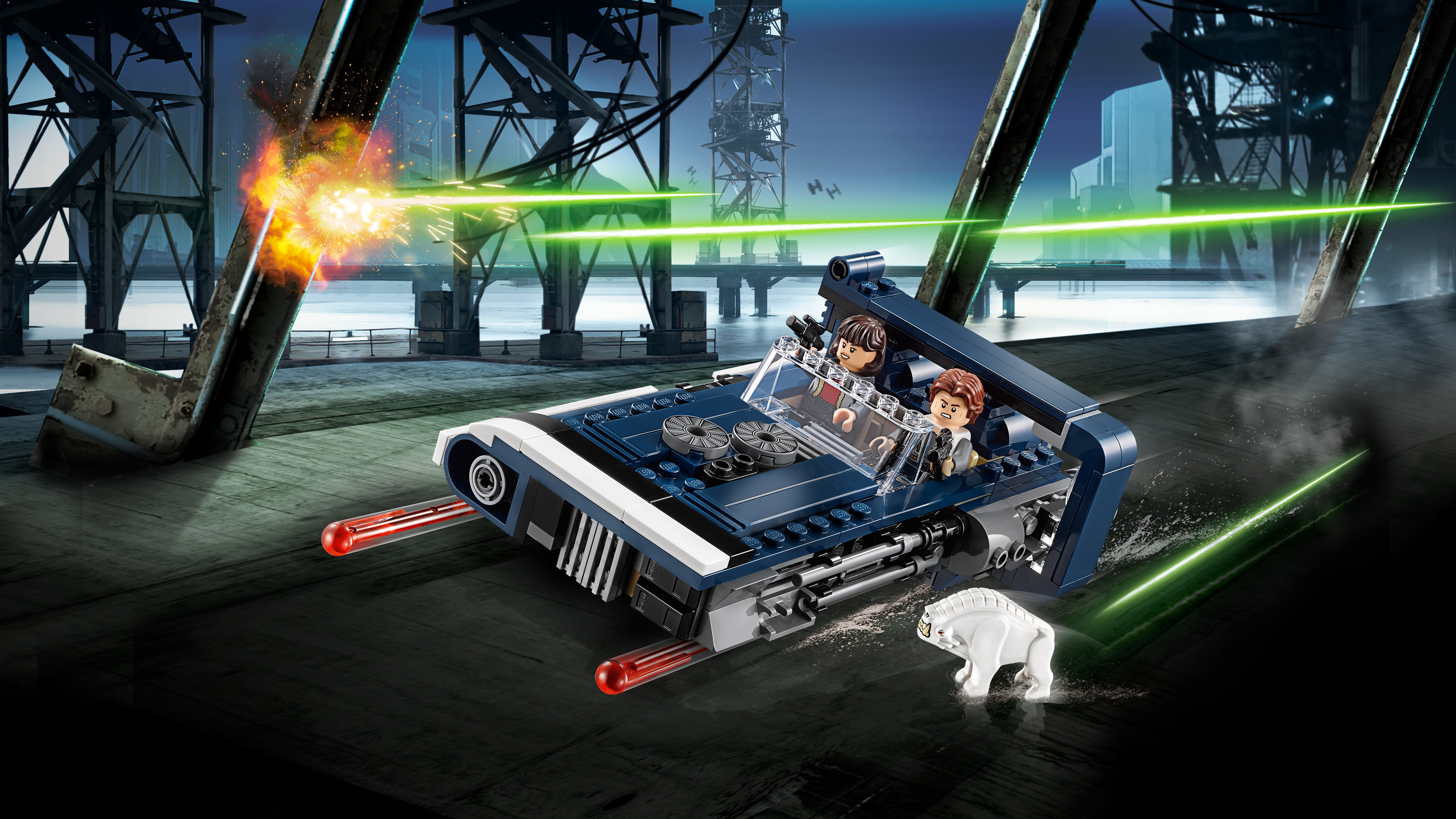 Zestaw Lego Star Wars przedstawiający niebieski samochód z postaciami, wiązkami laserowymi i białą istotą na drodze.