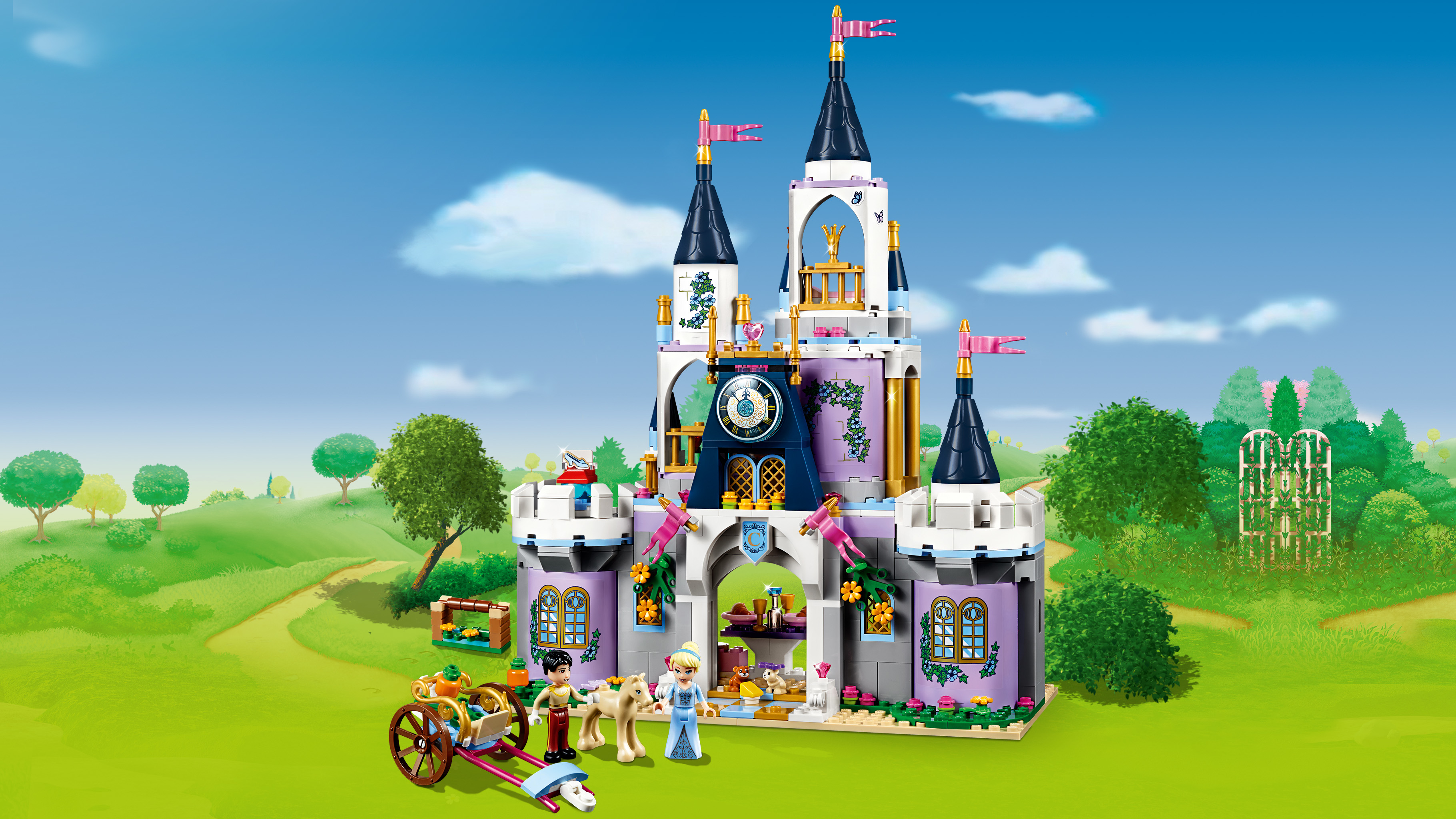 Set castello Lego Disney Princess con castello, minifigure e carro trainato da cavalli.