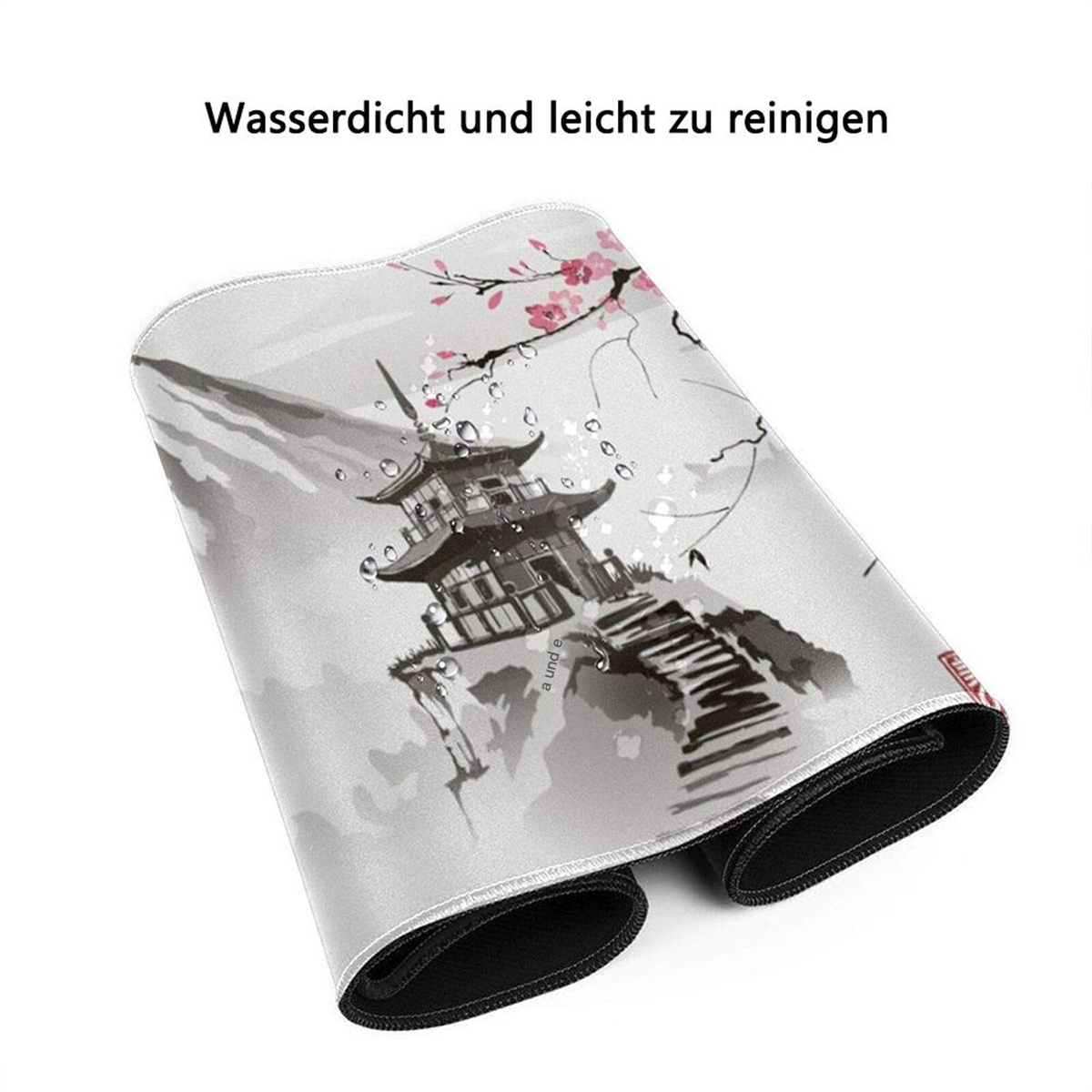 Mauspad mit japanischem Landschaftsdesign auf weißem Hintergrund.