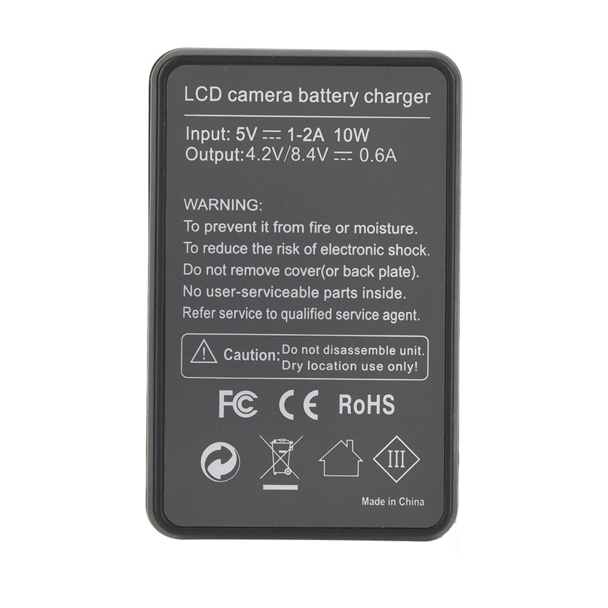 LCD-Kamera-Akkuladegerät mit Warnhinweisen und technischen Daten auf schwarzem Untergrund.