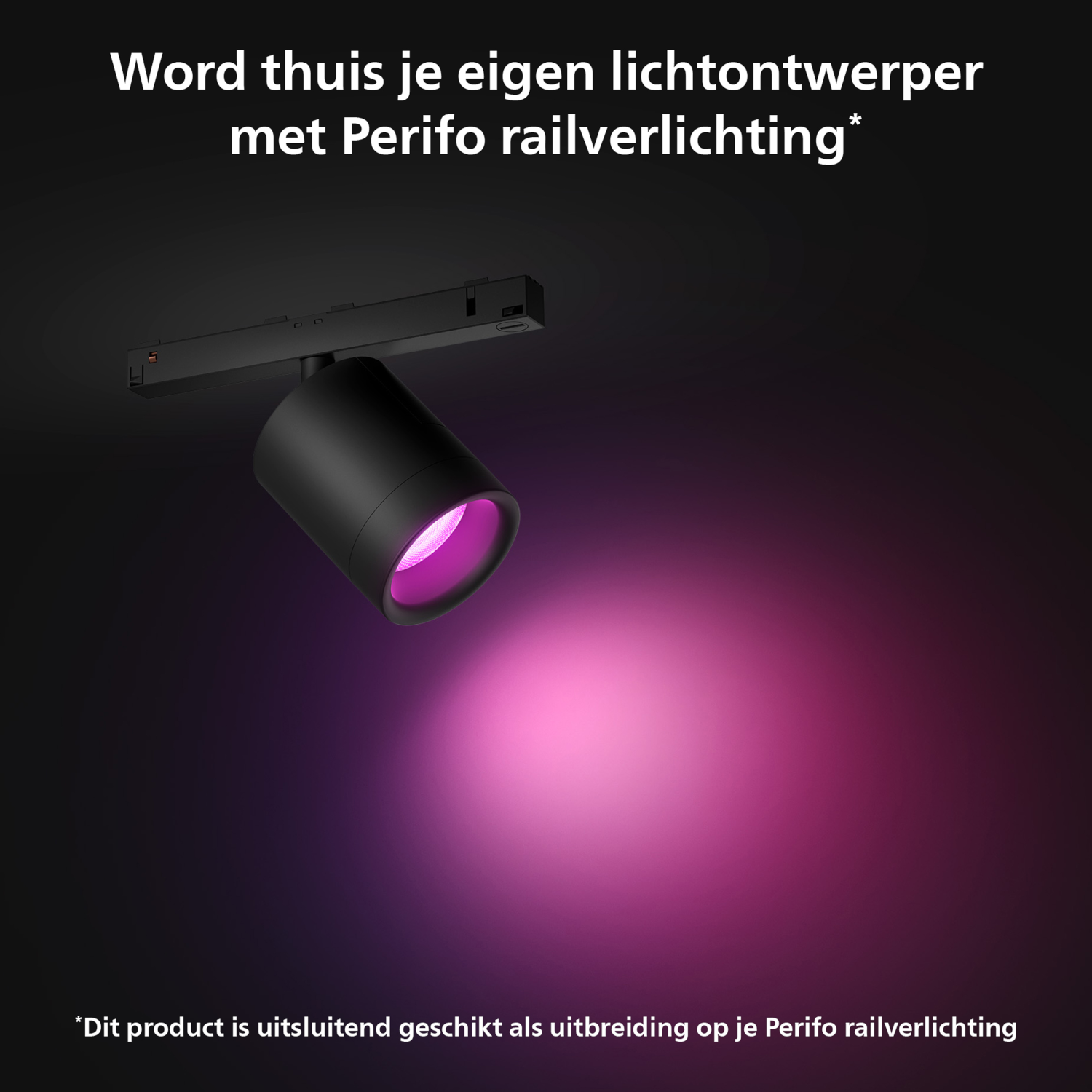 Czarny reflektor z różową wiązką światła. Tekst o projektowaniu oświetlenia domu i przydatności produktu.