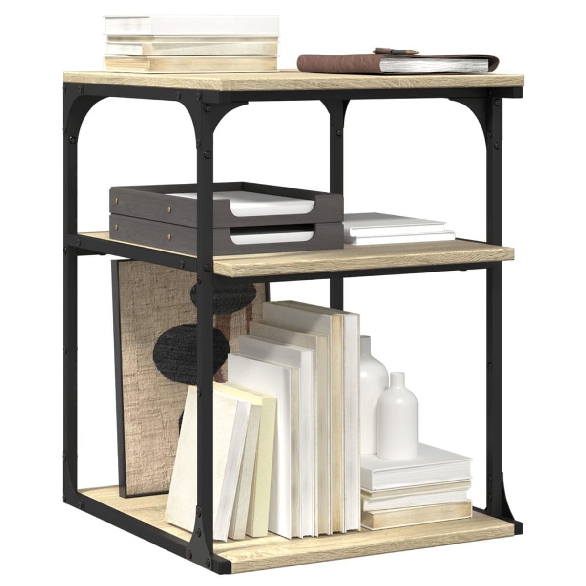 Ein Beistelltisch aus Holz und Metall mit Büchern und Dekoration auf den Regalen.