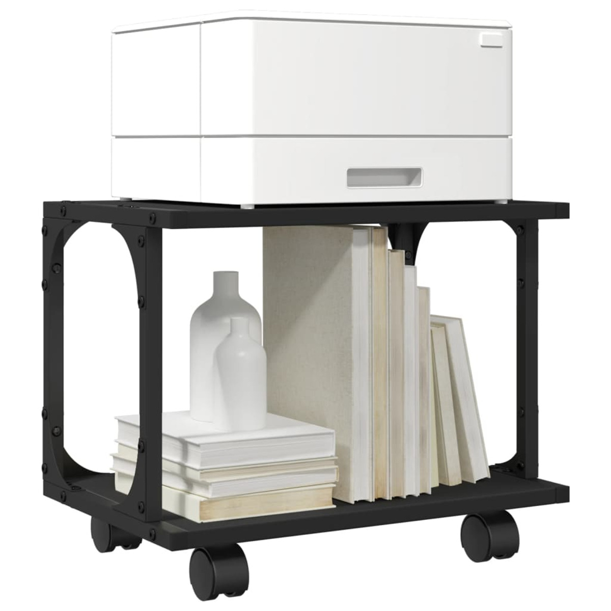 Ein schwarzer Wagen mit zwei Regalen, der Bücher, einen Drucker und Vasen enthält. Weißer Hintergrund, Metallrahmen, Räder.