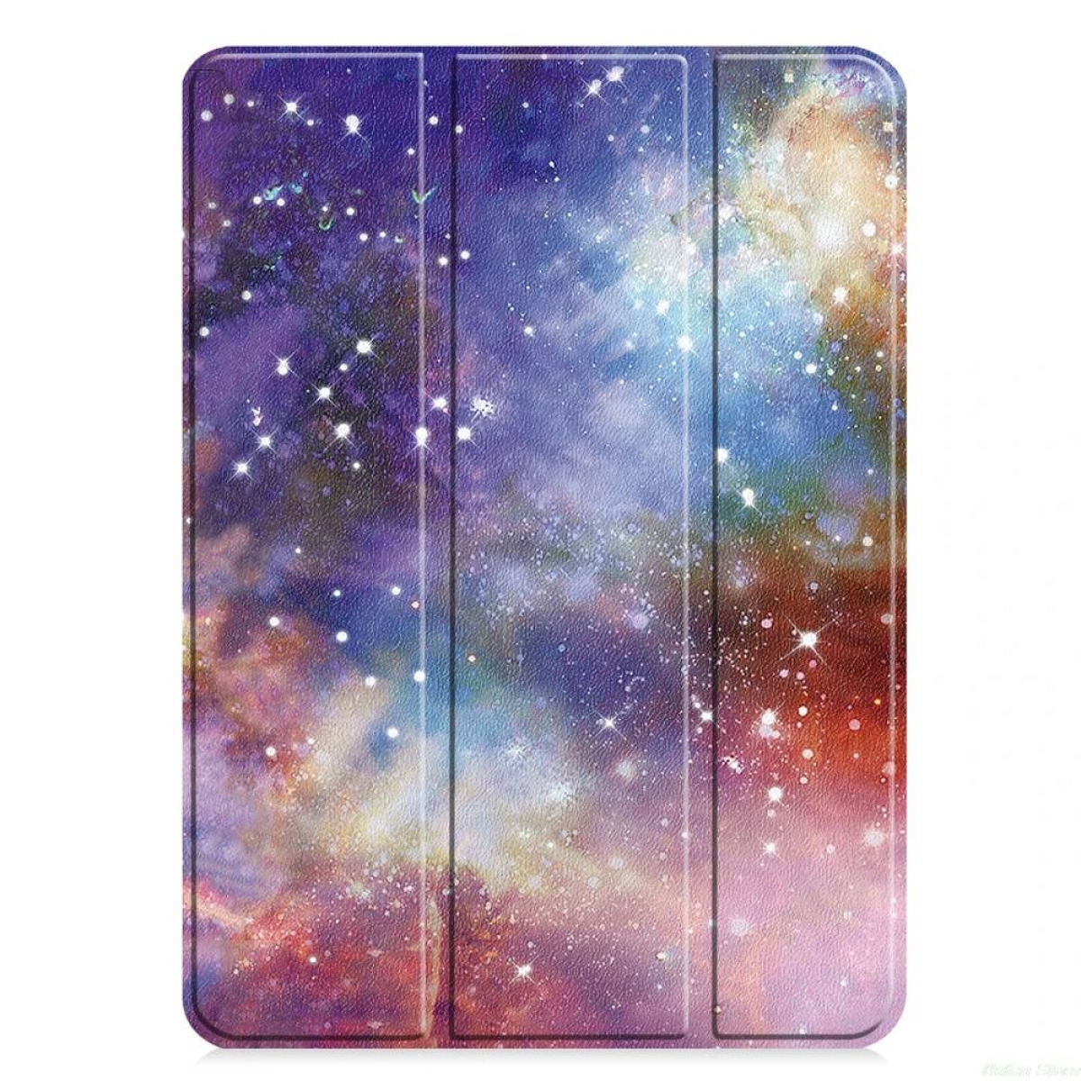 Eine Tablet-Hülle mit einem Galaxie-Design. Die Hülle befindet sich in geöffneter Position und zeigt eine lila, blaue und orangefarbene Galaxie.
