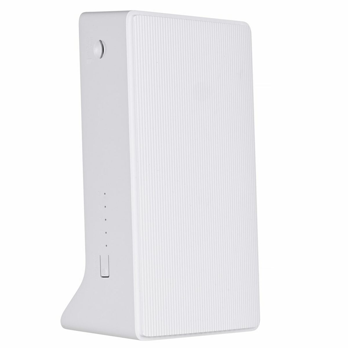 Un power bank bianco con superficie strutturata e indicatori, in posizione verticale.