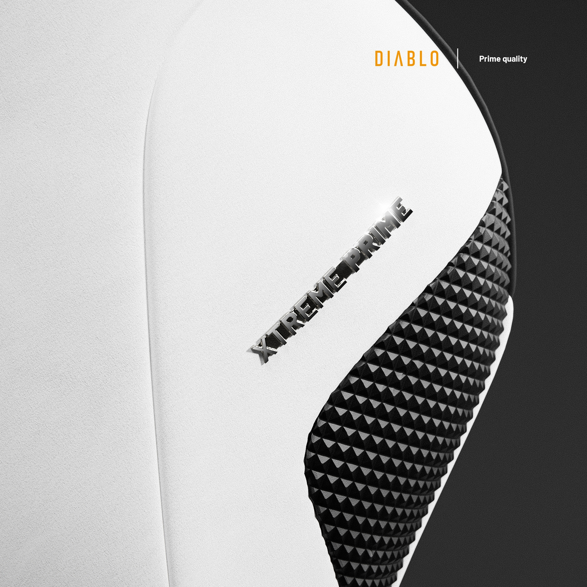Biało-czarny projekt produktu, z tekstem i ukośnym czarnym wzorem.