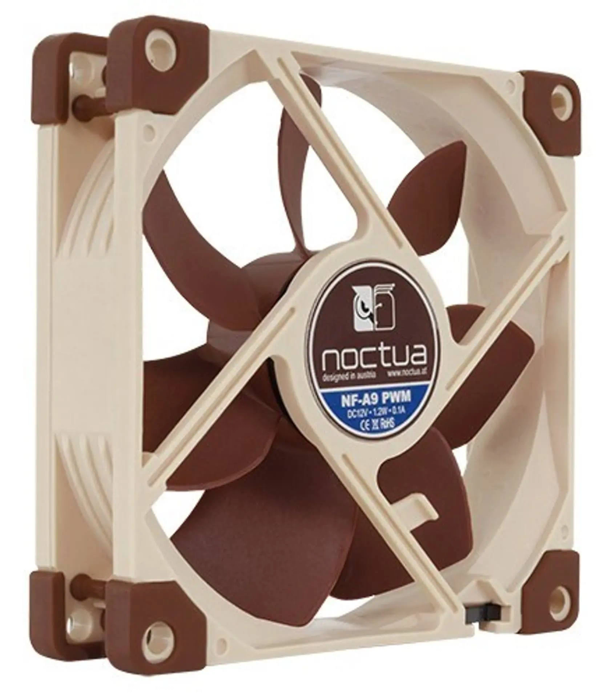Ventola Noctua, telaio beige, pale marroni, etichetta blu con testo bianco. In un telaio quadrato.