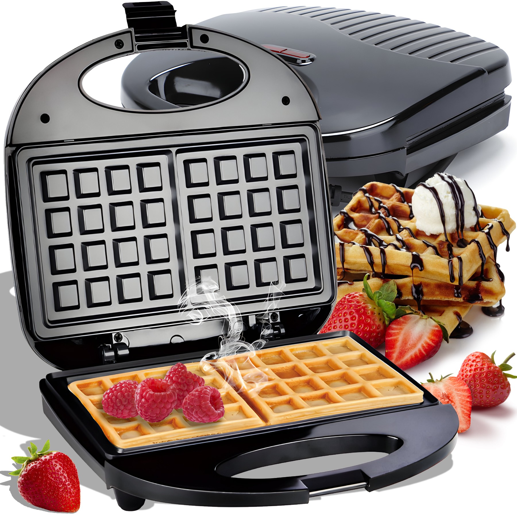 Waffle maker nero, aperto con waffle e lamponi. Waffle con gelato e fragole a destra.