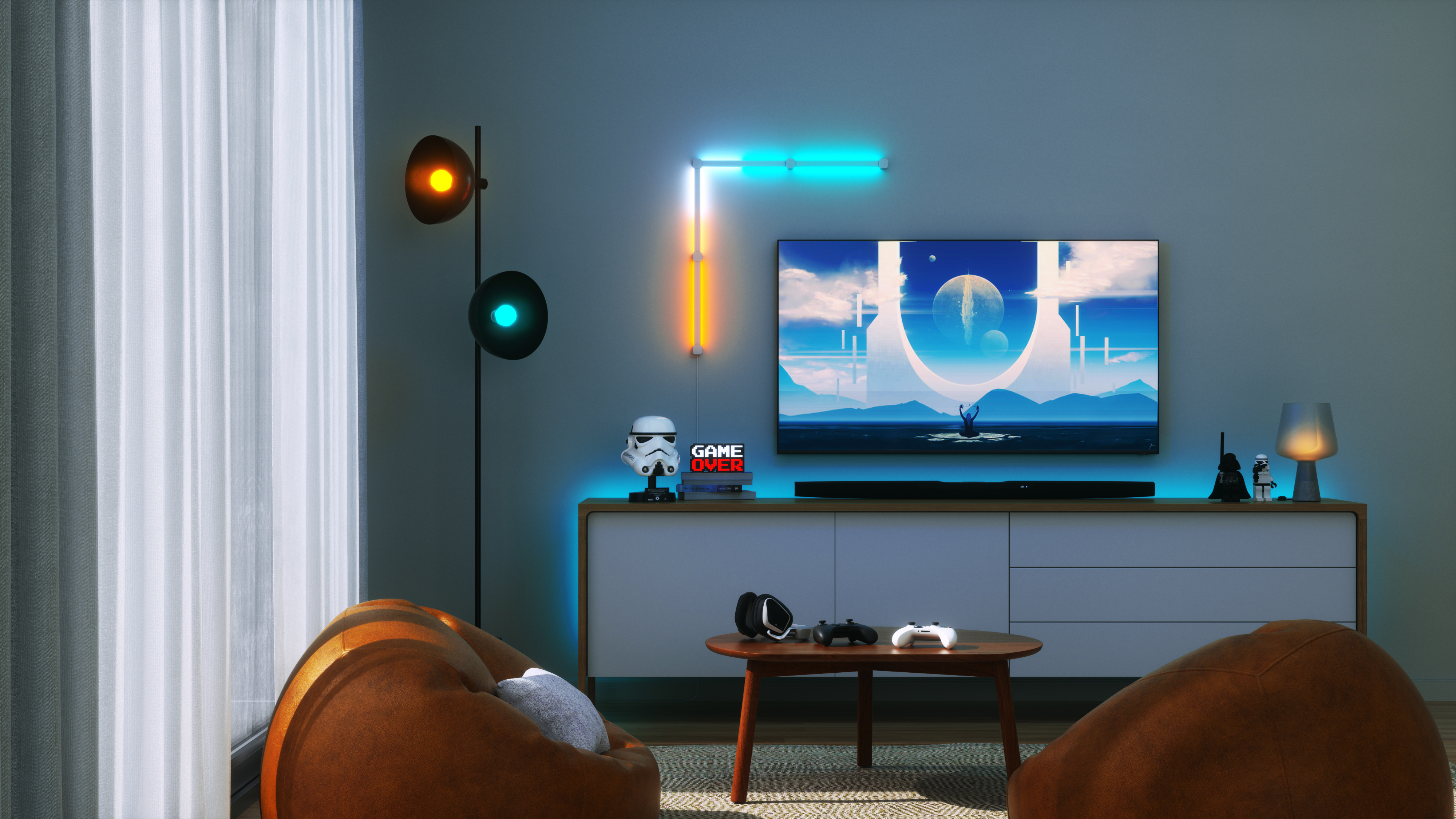 Una stanza con TV, pouf e luci al neon. L'arredamento include Star Wars e un cartello Game Over.