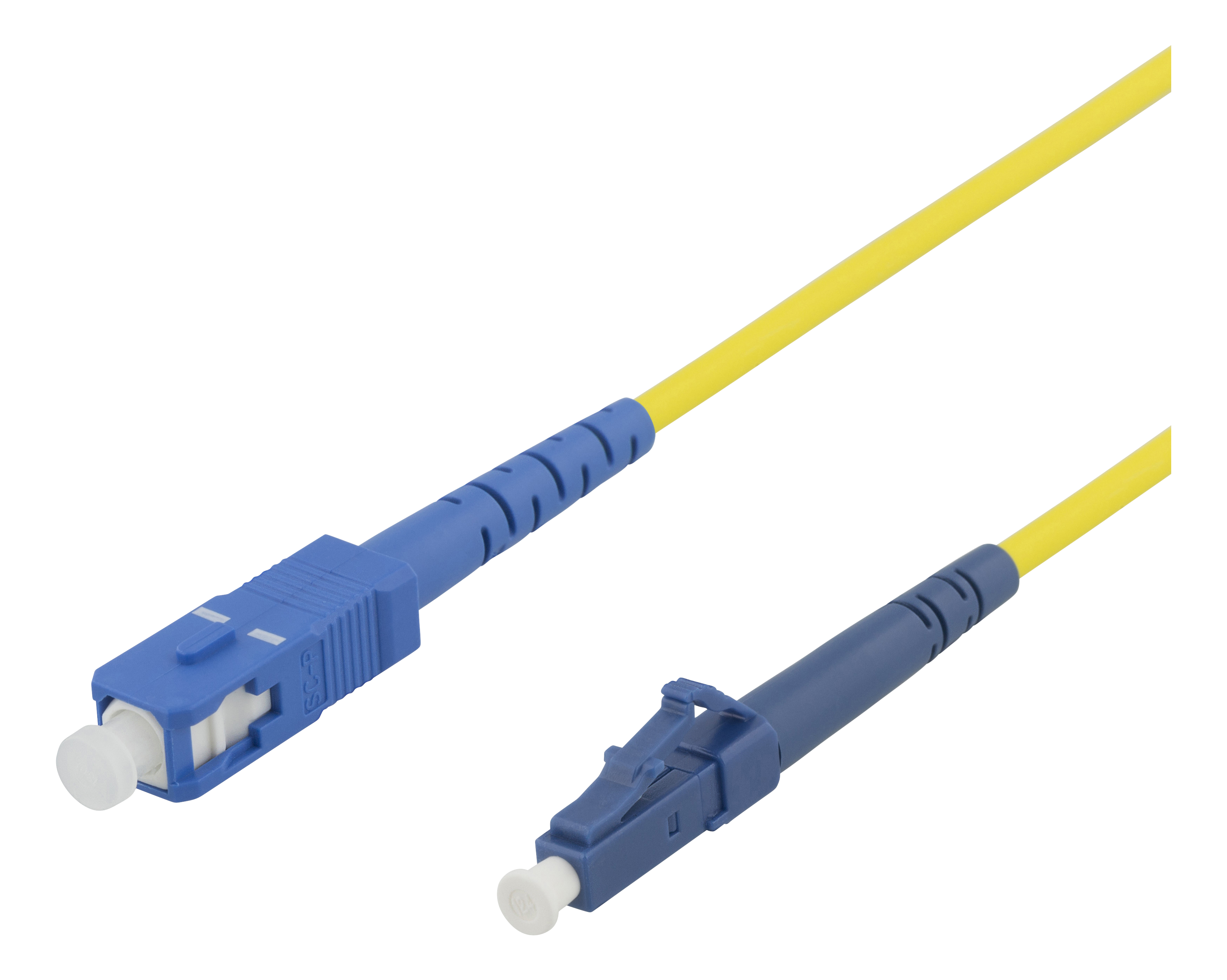 Zwei Glasfaserkabel: gelbe und blaue Stecker auf schwarzem Hintergrund.