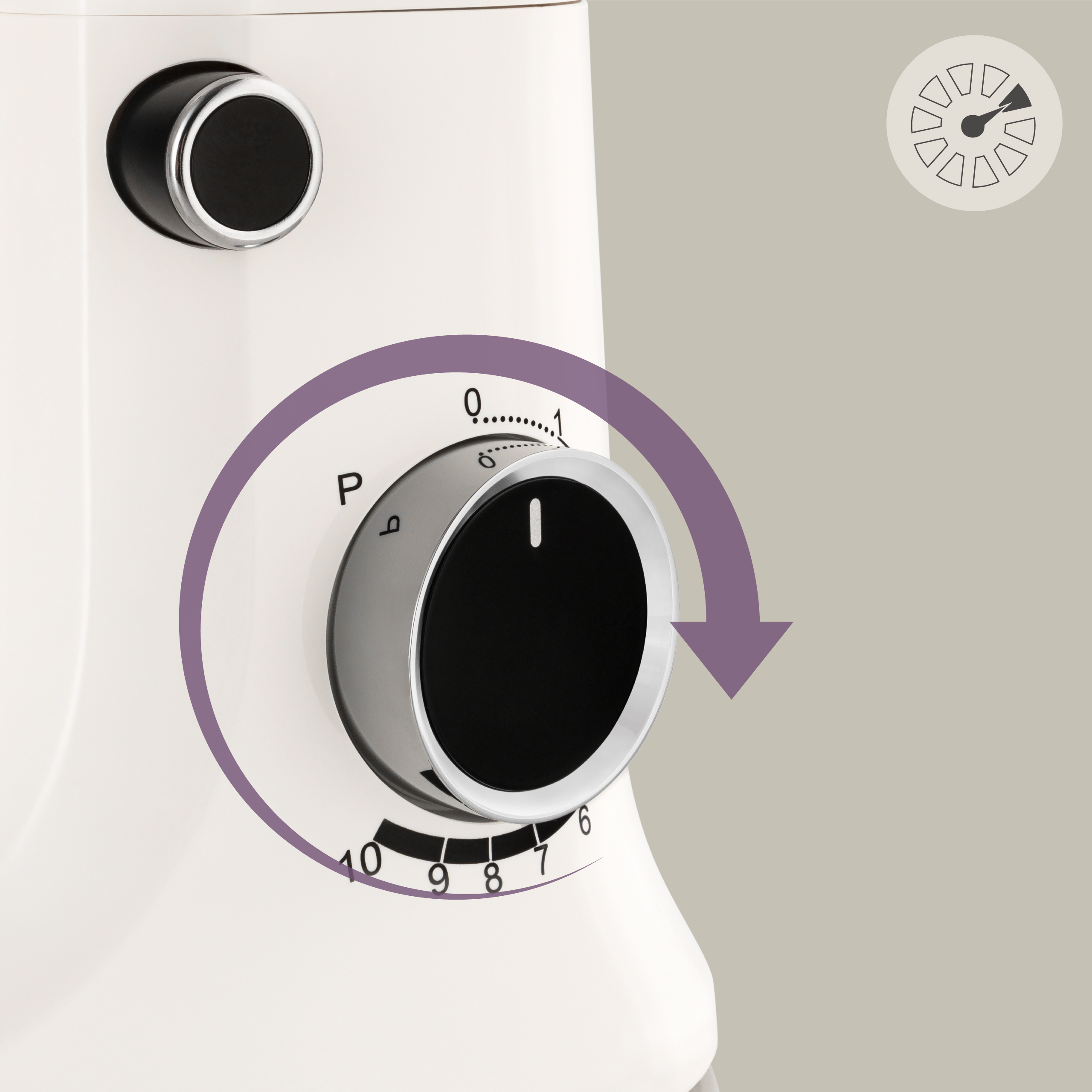 Zbliżenie białego miksera z czarnym pokrętłem i fioletową strzałką.