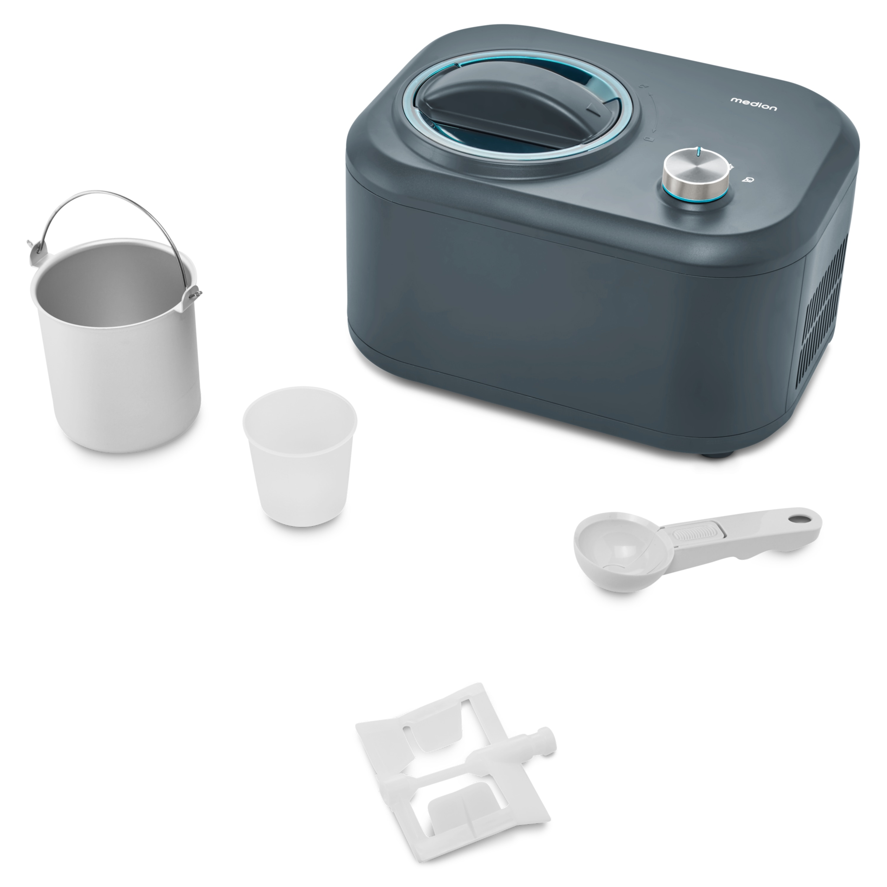 Maszyna do lodów z akcesoriami. Zawiera wiadro, kubek, łyżkę i element.