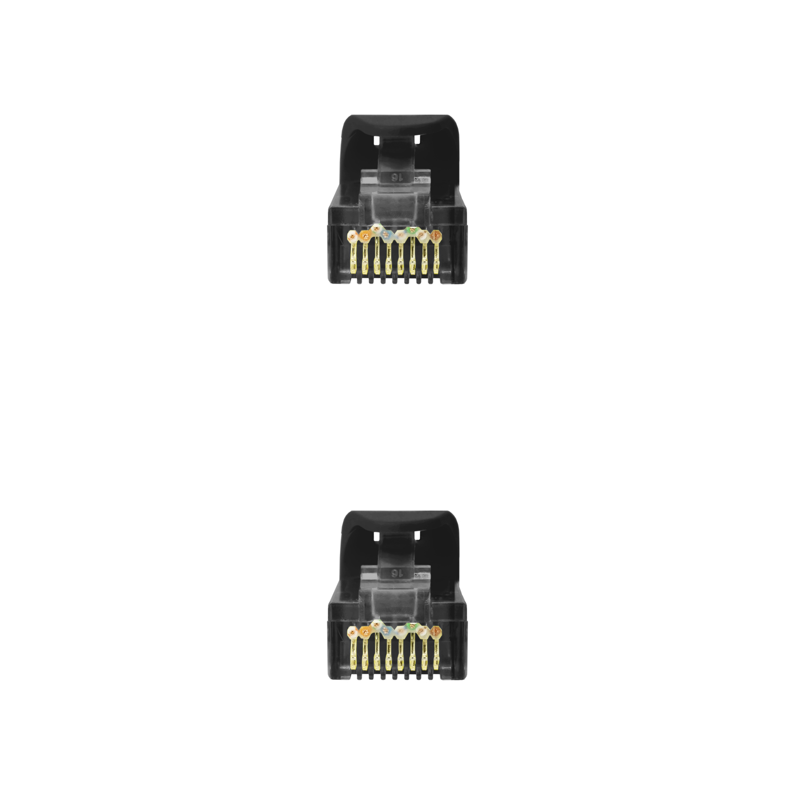 Twee RJ45-netwerkconnectoren met zwarte plastic behuizingen, gouden pinnen en transparante afscherming, op een witte achtergrond.