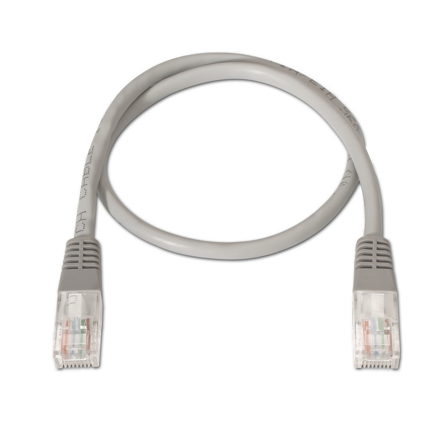 Szary kabel Ethernet w pętli na białym tle.