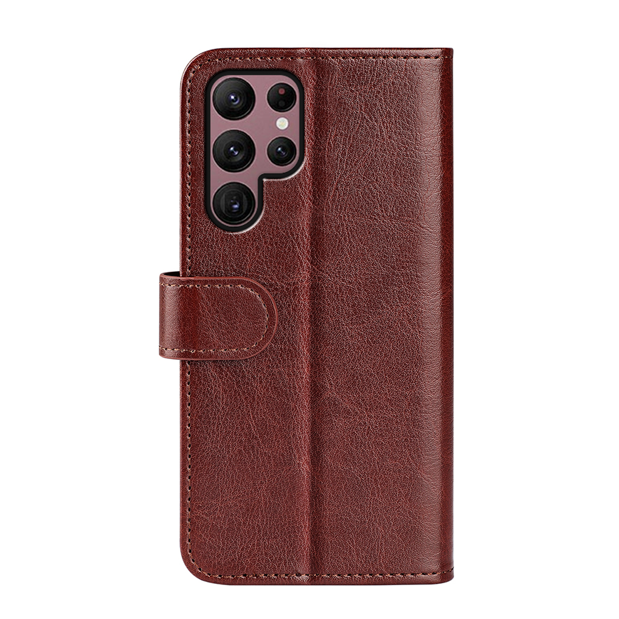 Un étui de téléphone en cuir marron avec un rabat et une découpe pour l'appareil photo.
