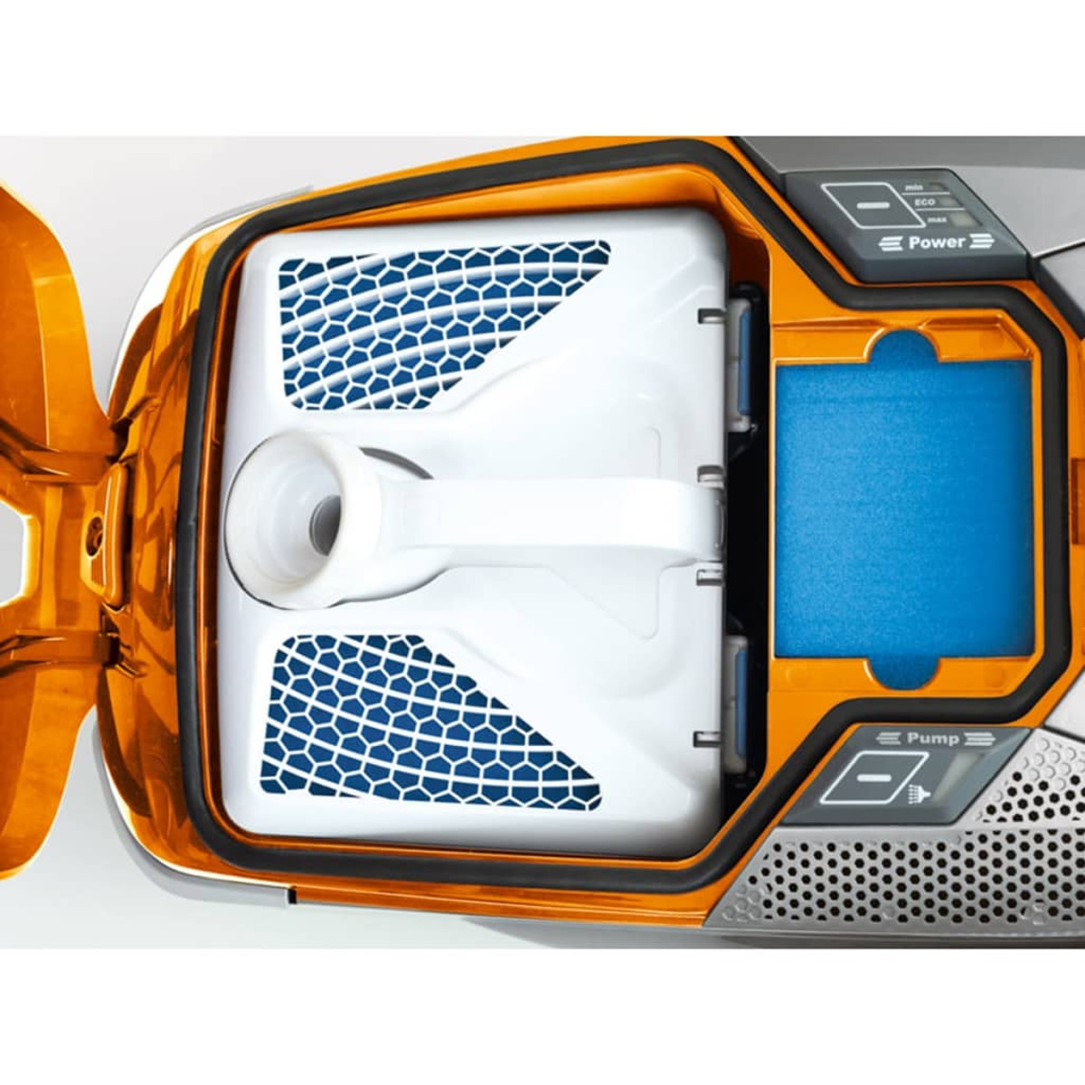 Zbliżenie na wewnętrzne elementy odkurzacza, filtry i pomarańczową ramę.