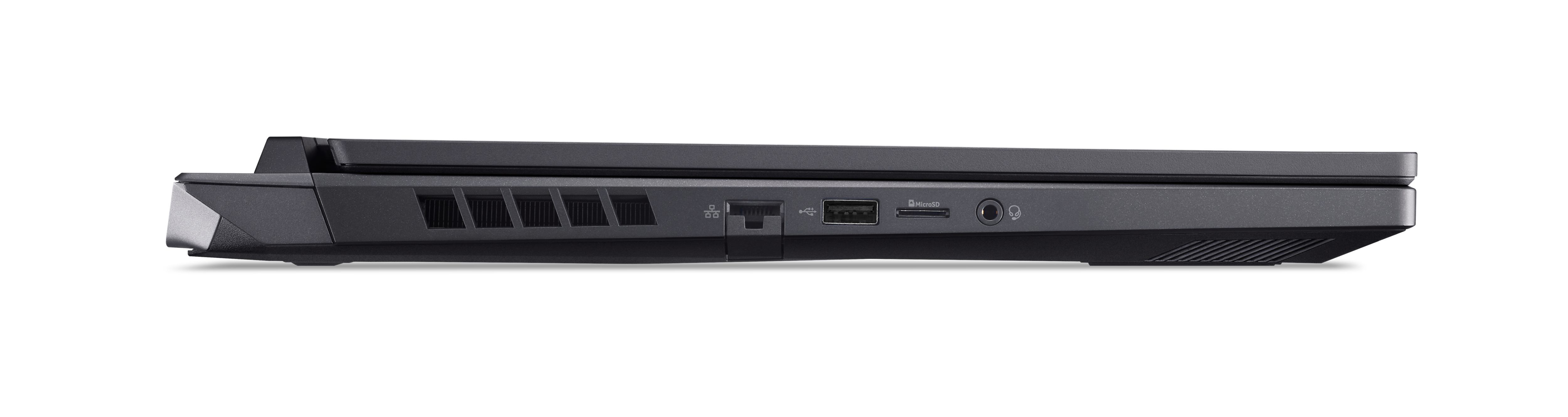 Seitenansicht eines schwarzen Laptops mit Anschlüssen auf weißer Oberfläche.