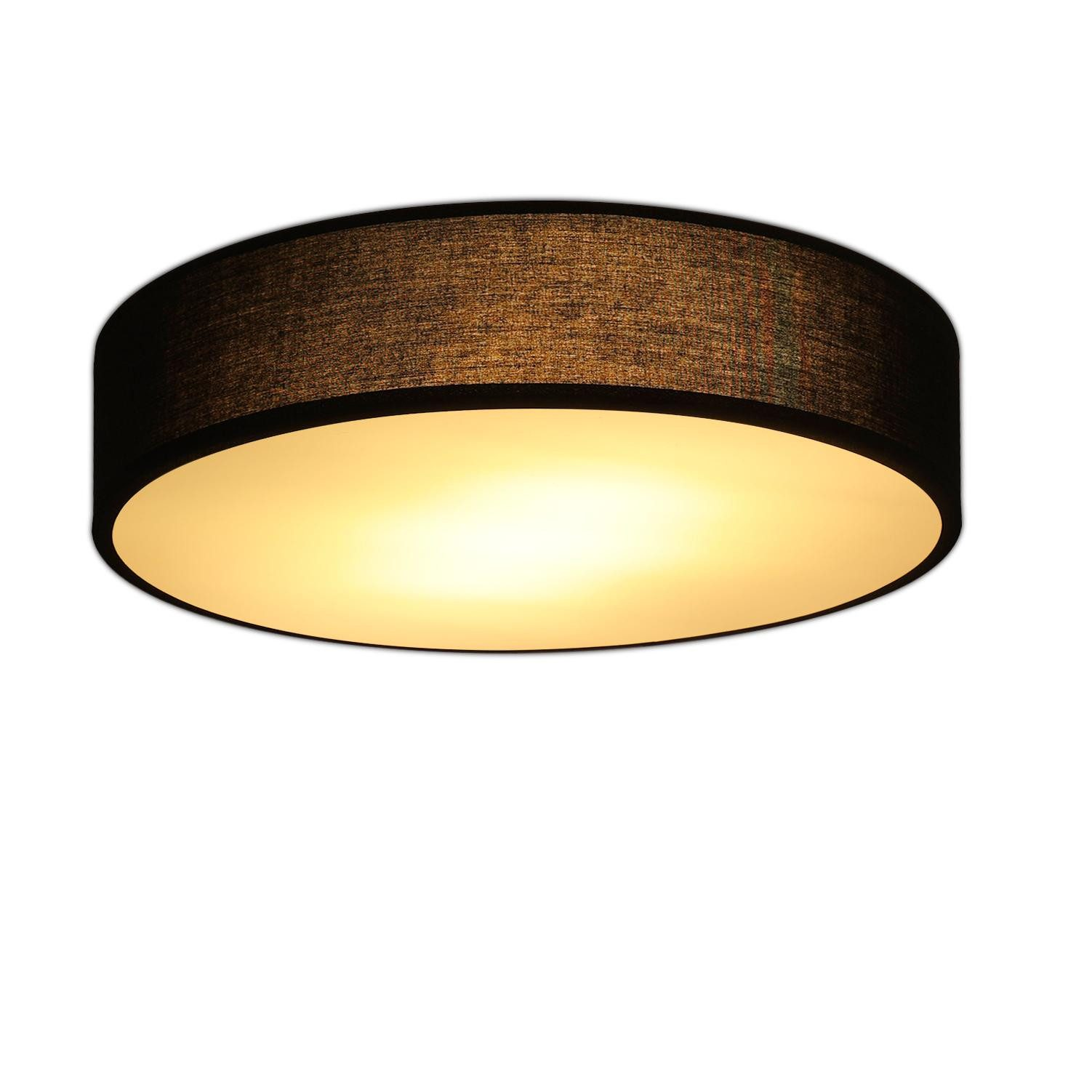 Okrągła lampa sufitowa z czarnym materiałowym kloszem i białym dyfuzorem światła.