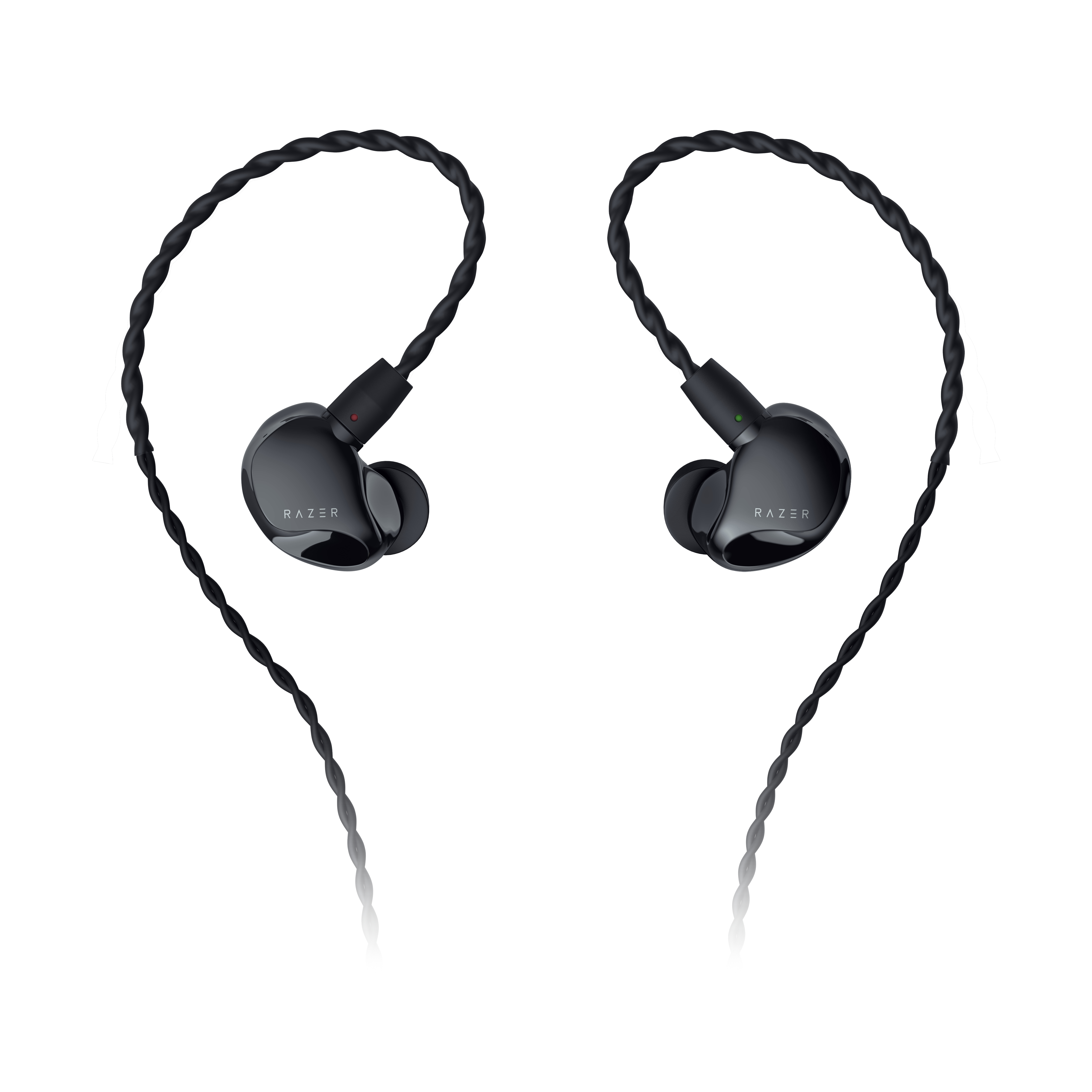 Auriculares negros con cable curvo. El logotipo de Razer es visible en el auricular.