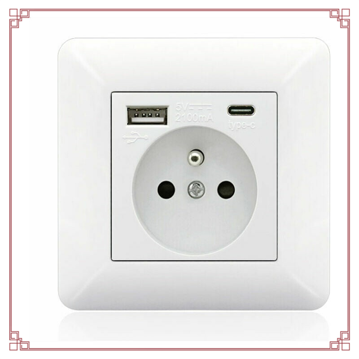 Weiße Steckdose mit USB- und USB-C-Anschlüssen. Enthält eine Standardsteckdose.