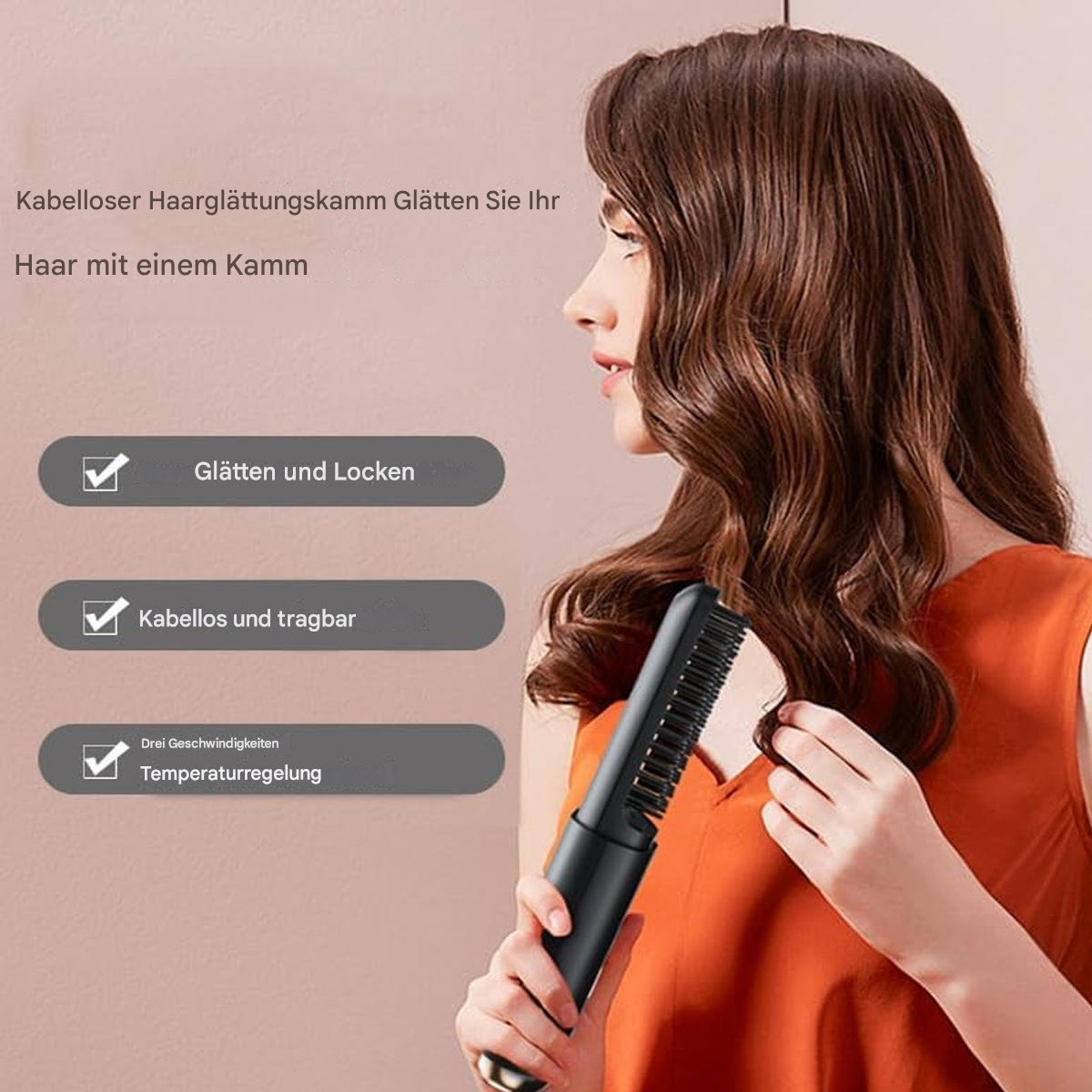 Frau hält Haarglättungsbürste, Infoboxen, Seitenansicht.